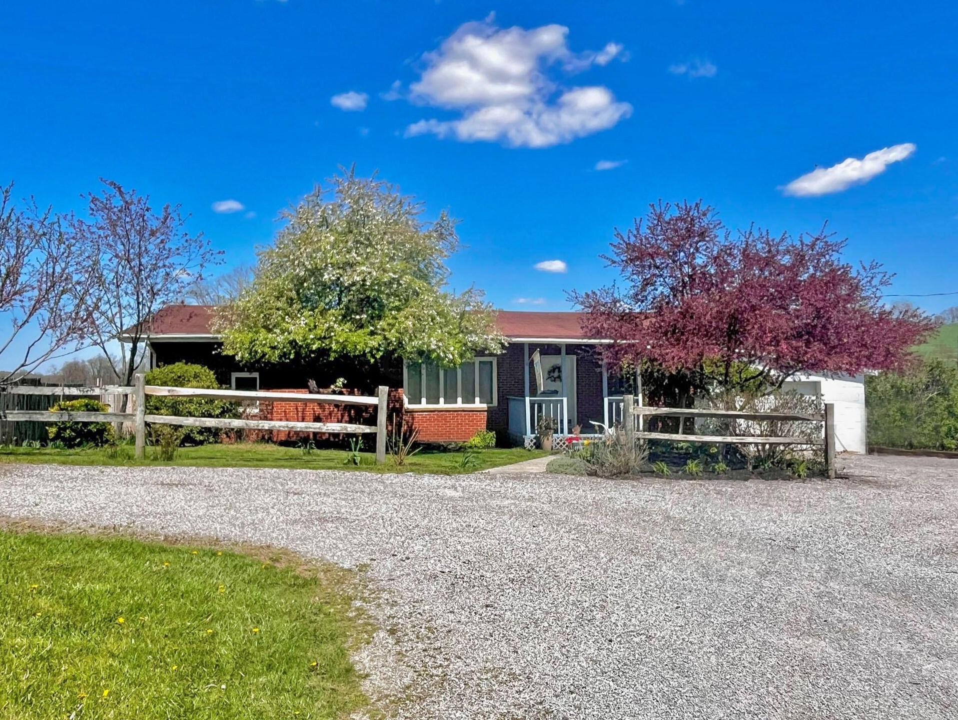 15685 Wooster Rd, Mount Vernon, OH 43050
