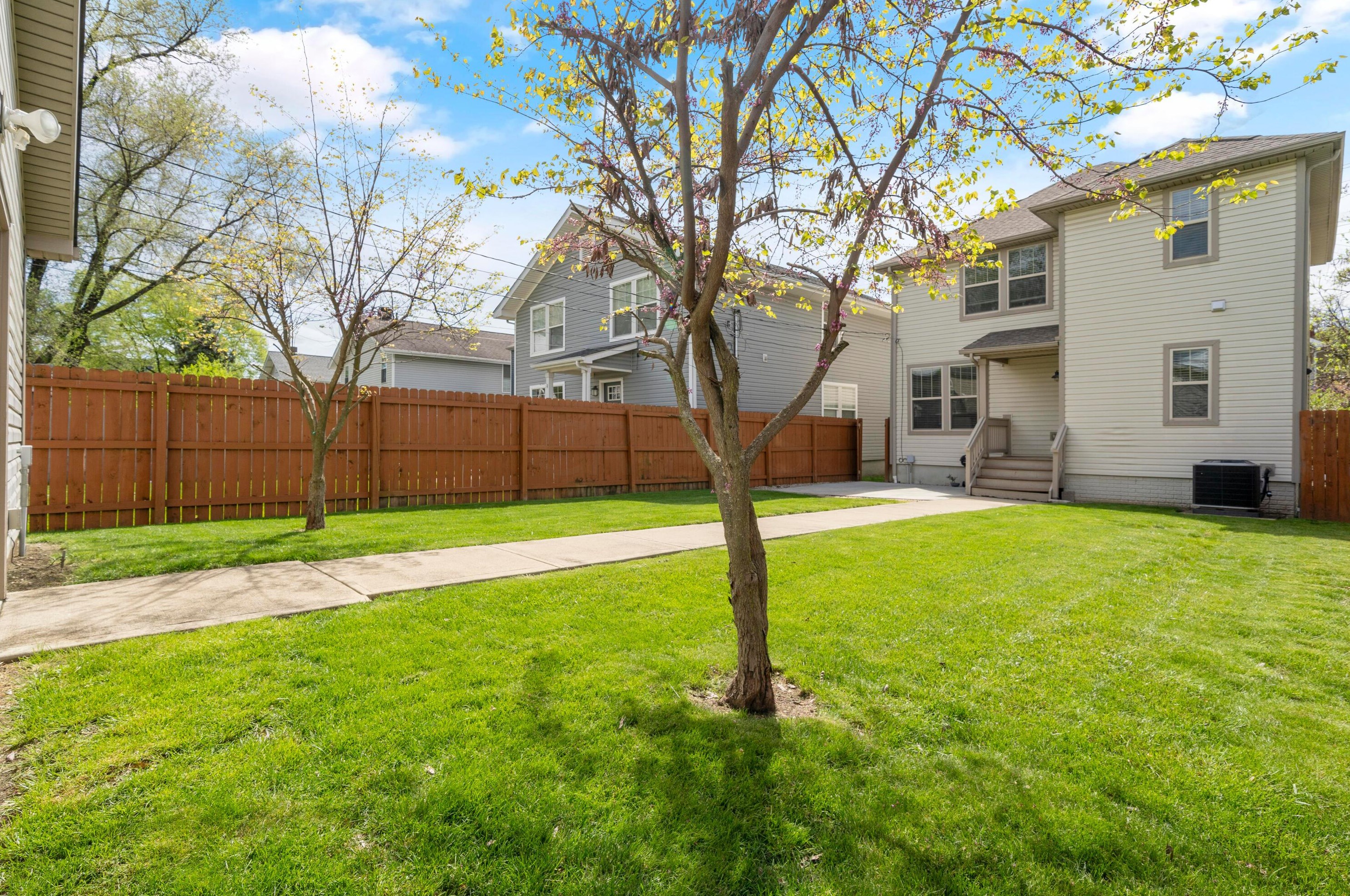 1286 5th St, Columbus OH  43201-2806 exterior