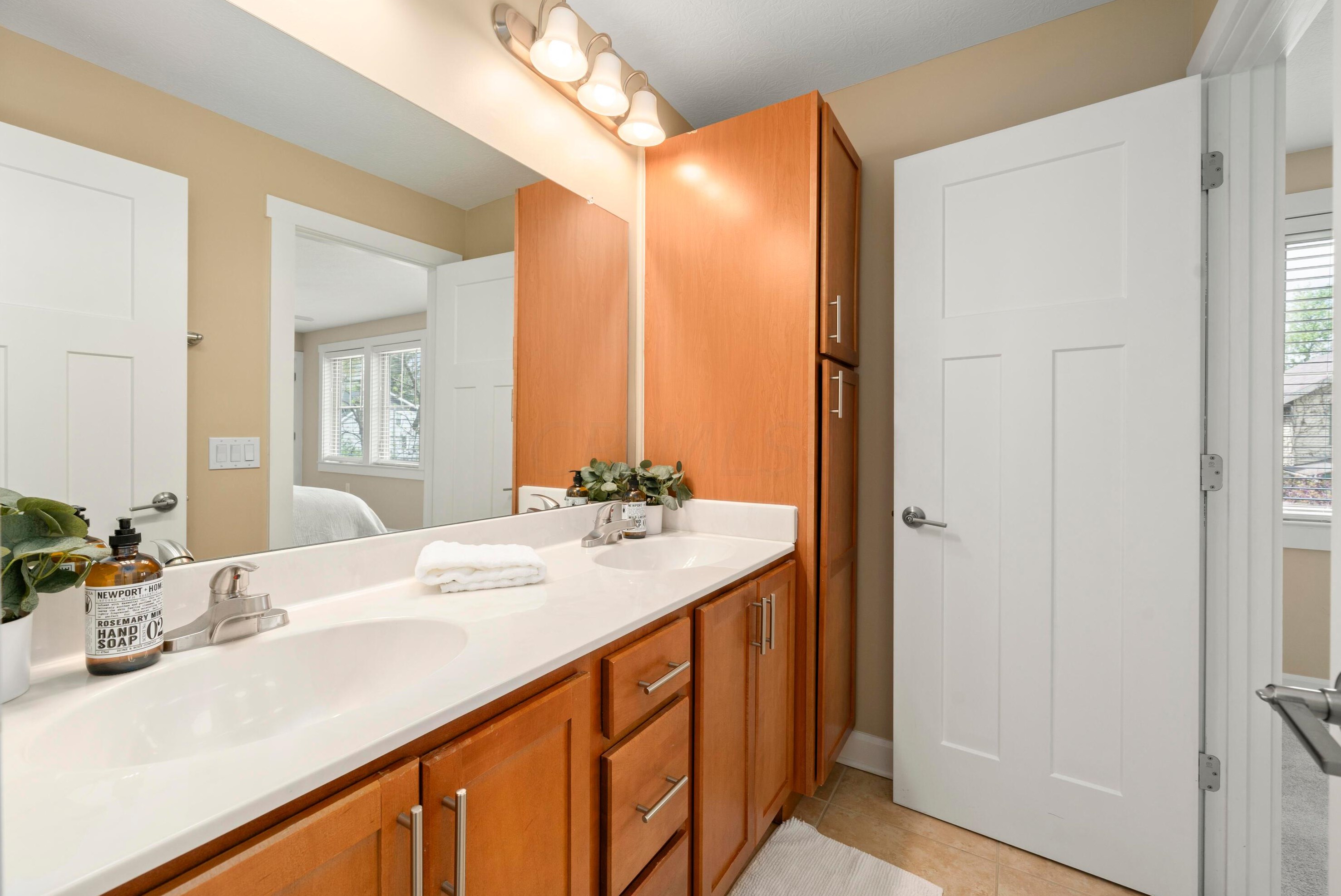 1286 5th St, Columbus OH  43201-2806 exterior