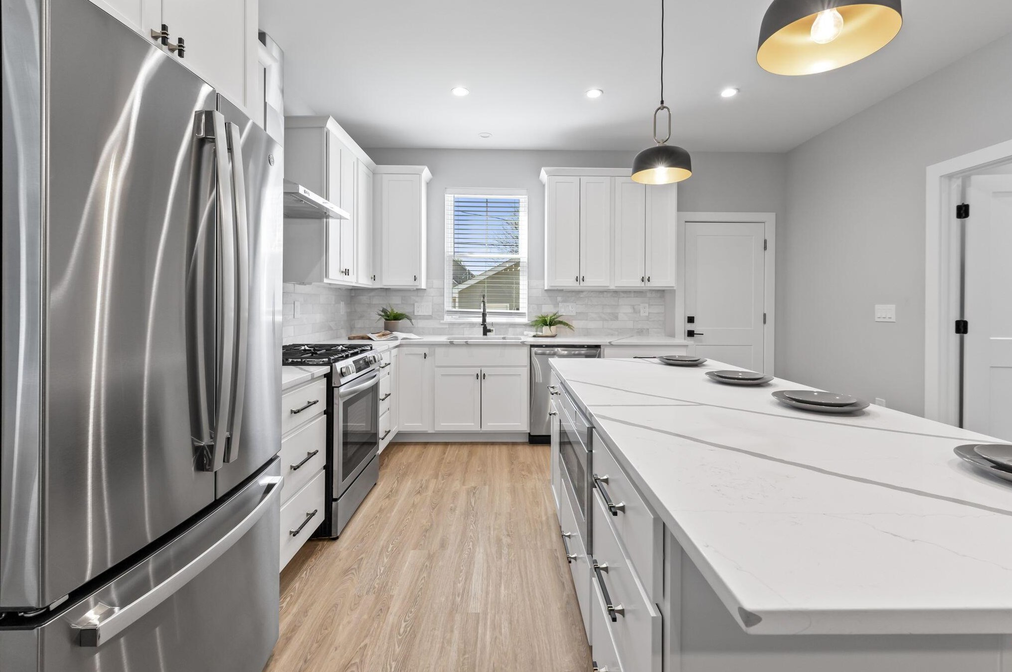 639 Kossuth St, Columbus OH 43206-2214 exterior