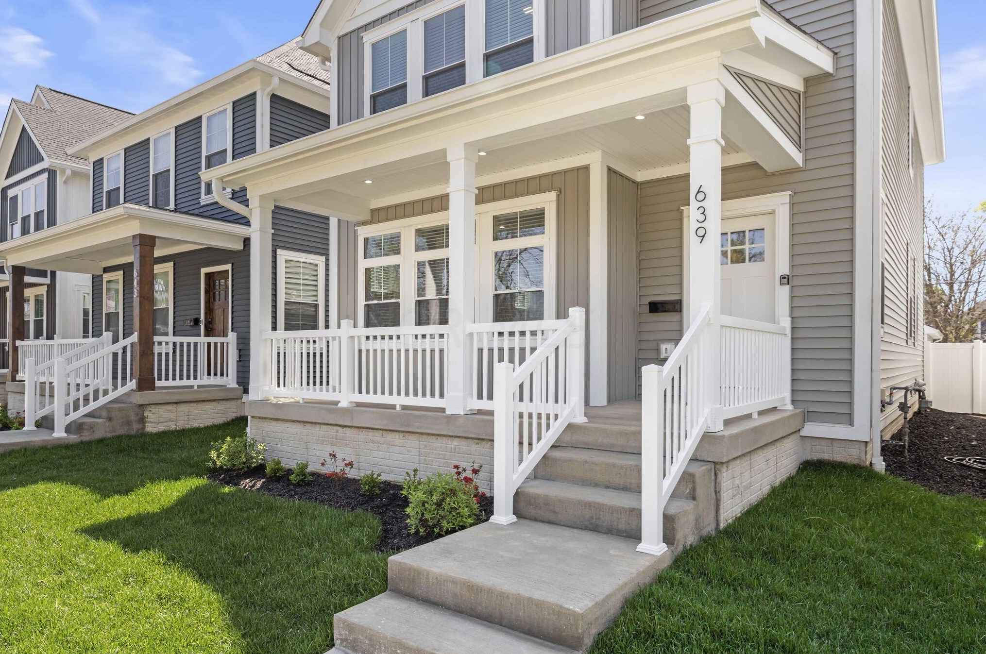 639 Kossuth St, Columbus, OH 43206-2416