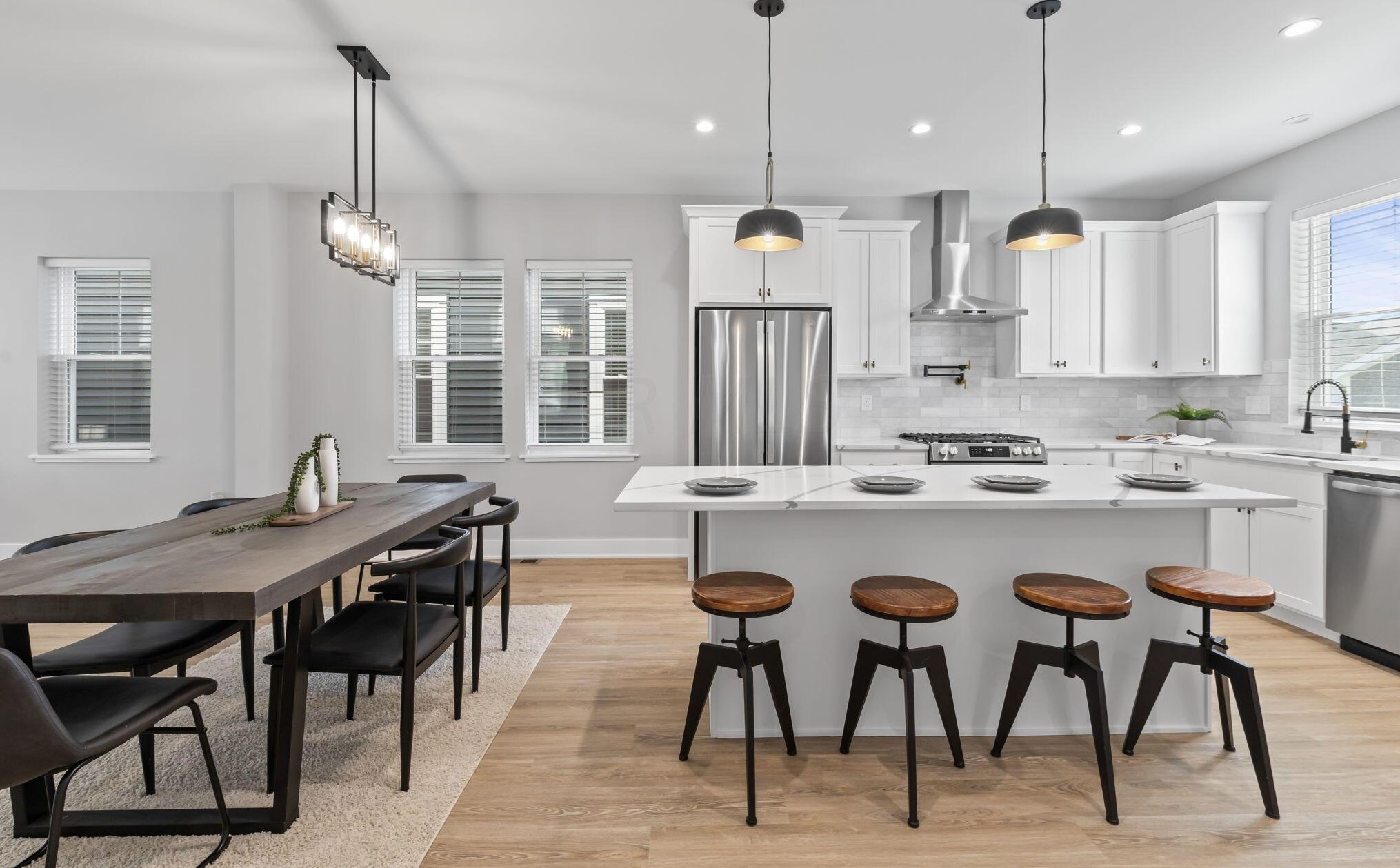 639 Kossuth St, Columbus OH 43206-2214 exterior