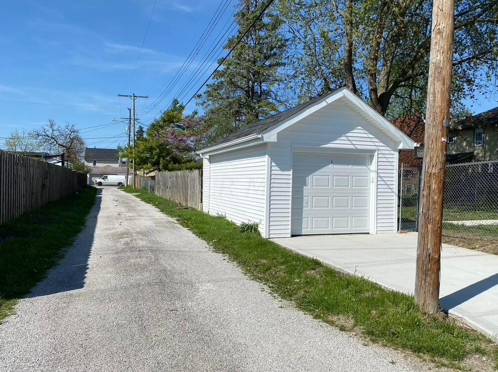 591 Binns Blvd, Columbus OH 43204-2508 exterior