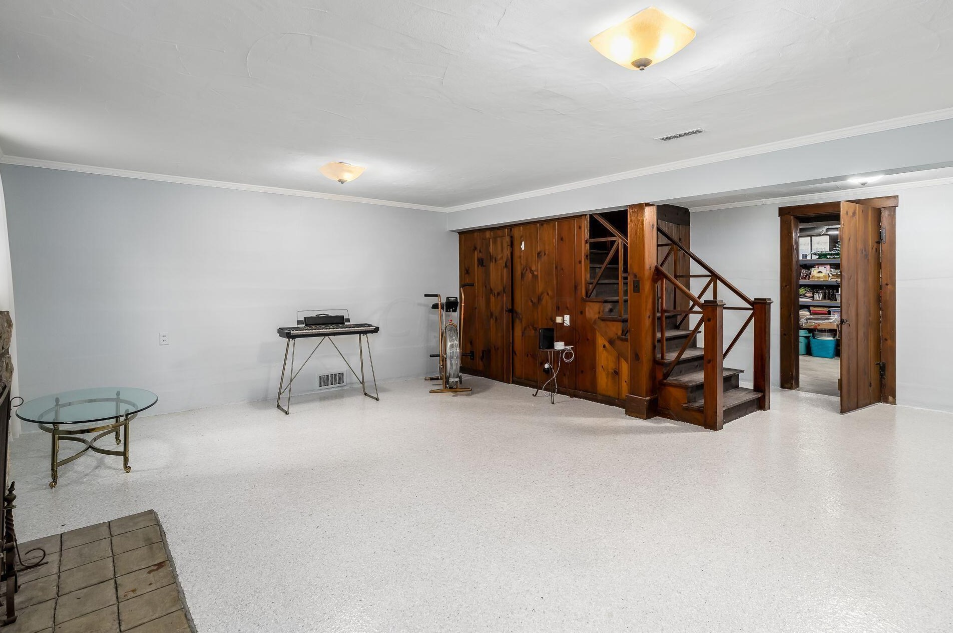 2699 Bexley Park Rd, Columbus OH 43209-2236 exterior