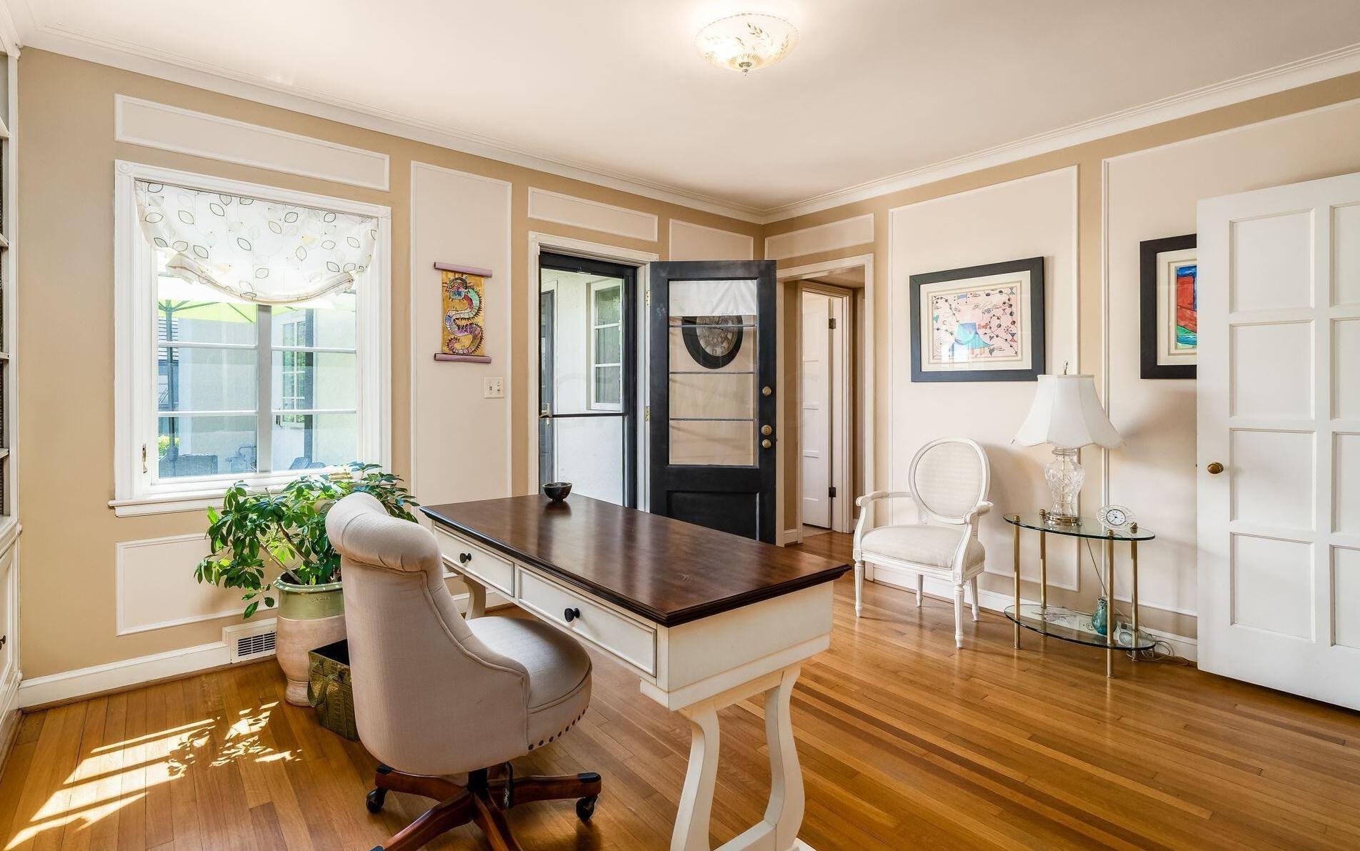 2699 Bexley Park Rd, Columbus OH 43209-2236 exterior