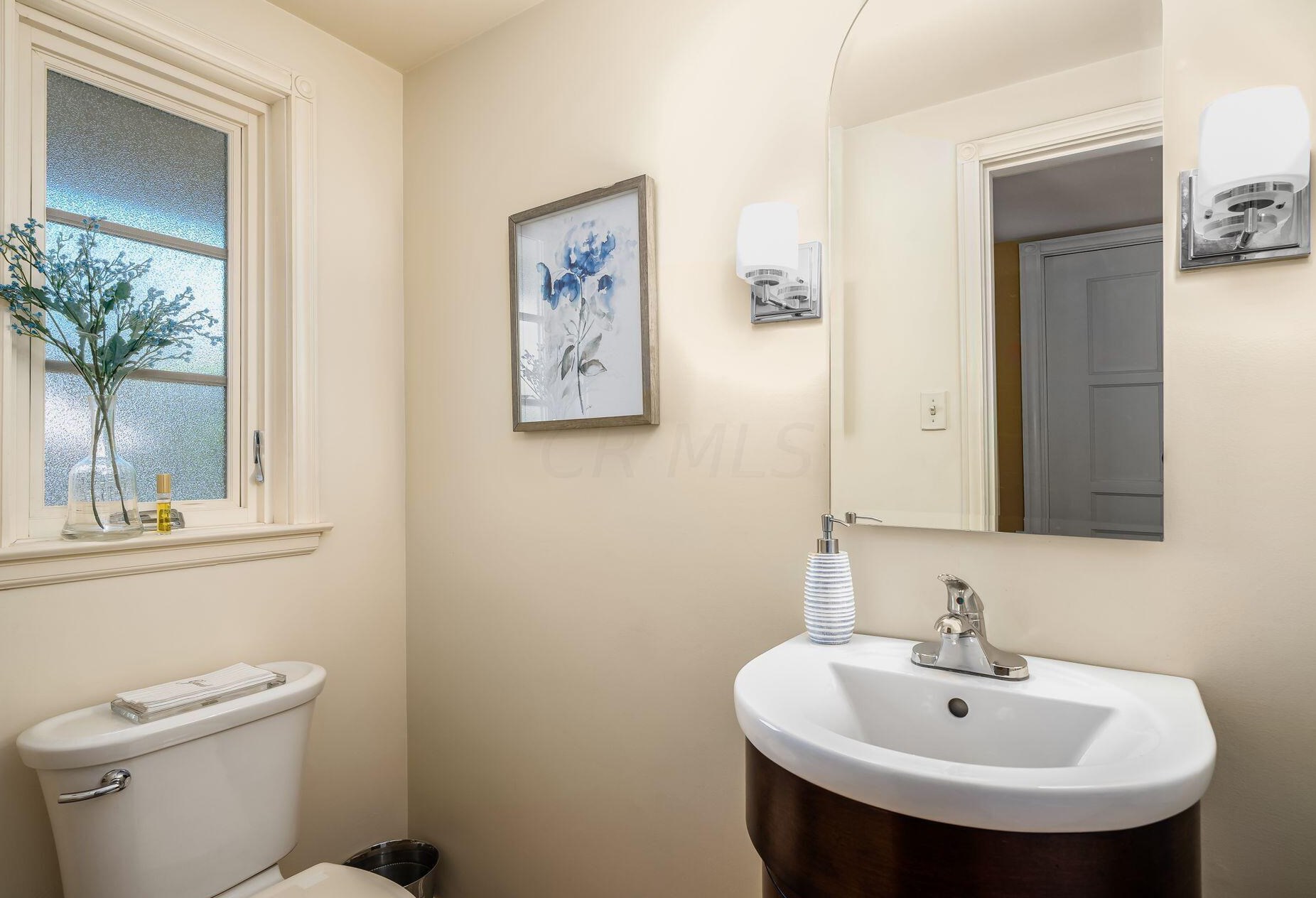 2699 Bexley Park Rd, Columbus OH 43209-2236 exterior