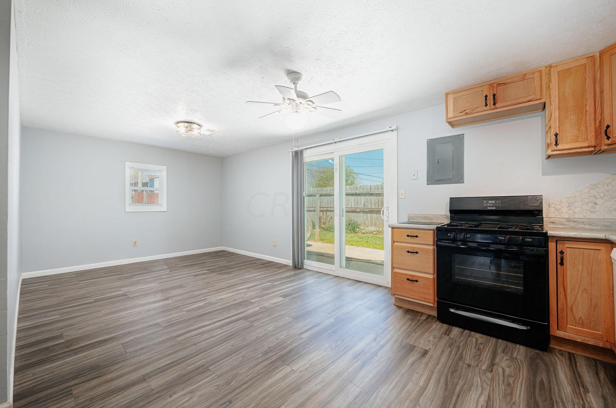 630 Harland Dr, Columbus OH 43207-4144 exterior