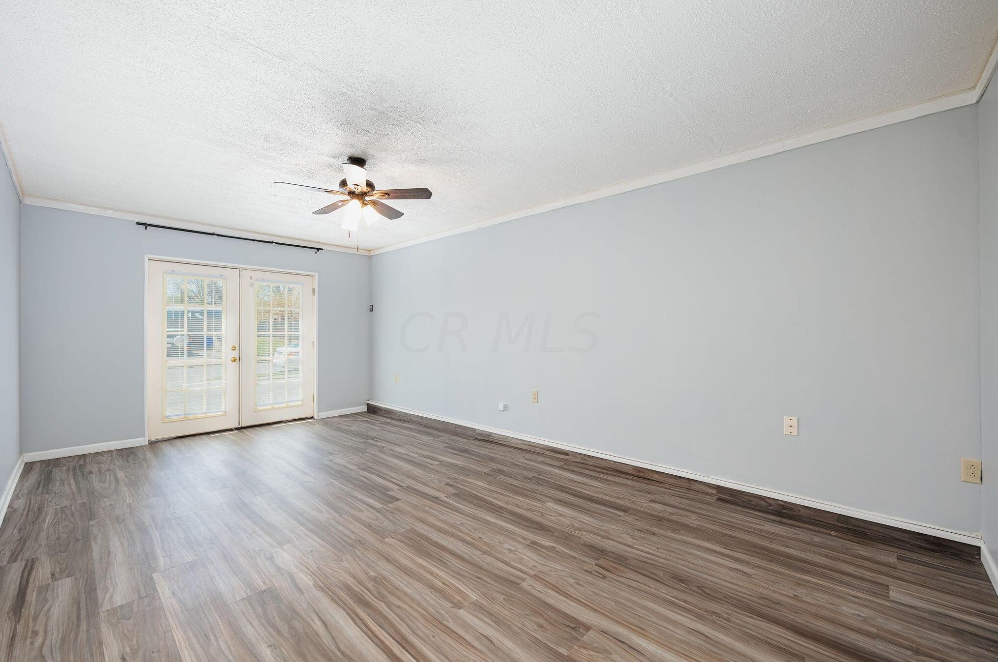 630 Harland Dr, Columbus OH 43207-4144 exterior