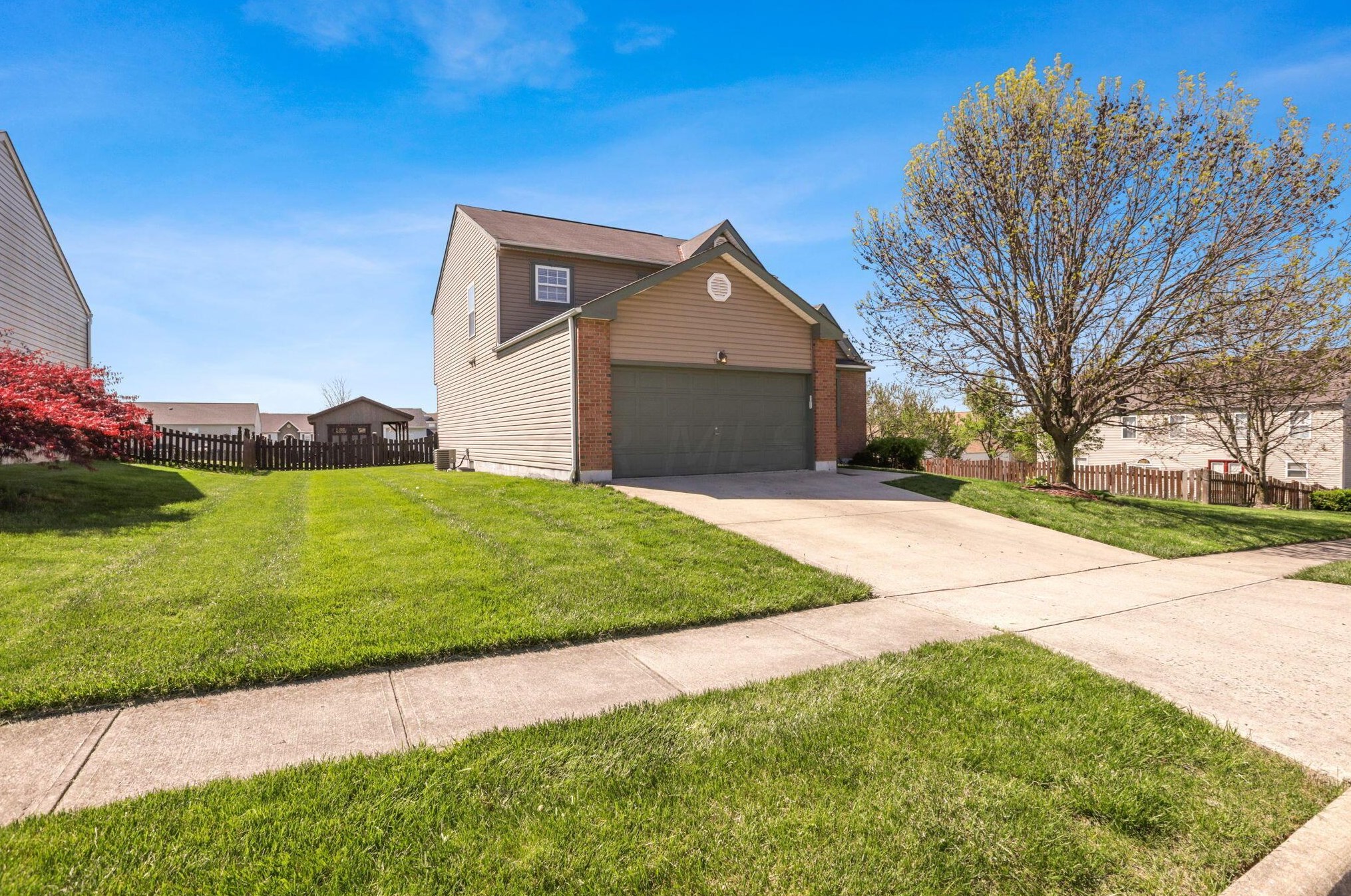 321 Abbey Ave, Lithopolis, OH 43136-9707