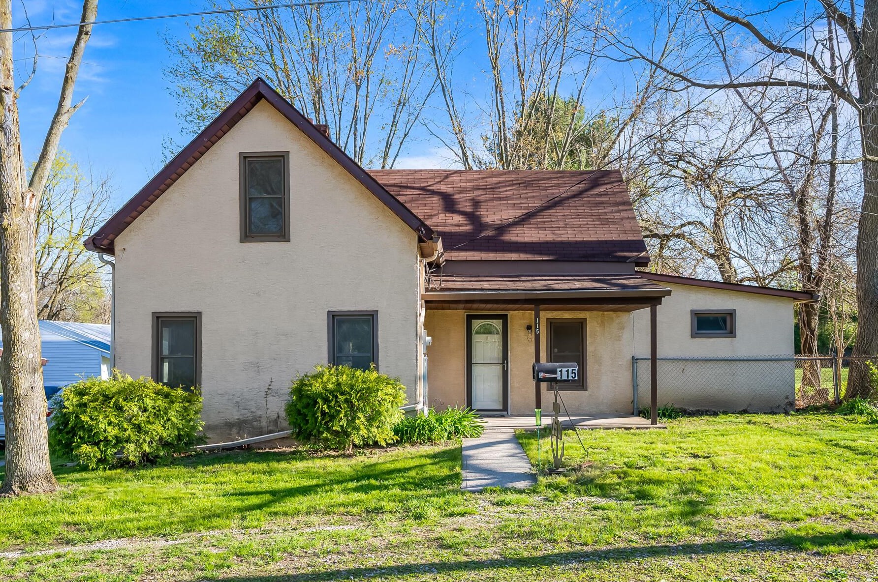 115 Chamberlain St, Delaware, OH 43015