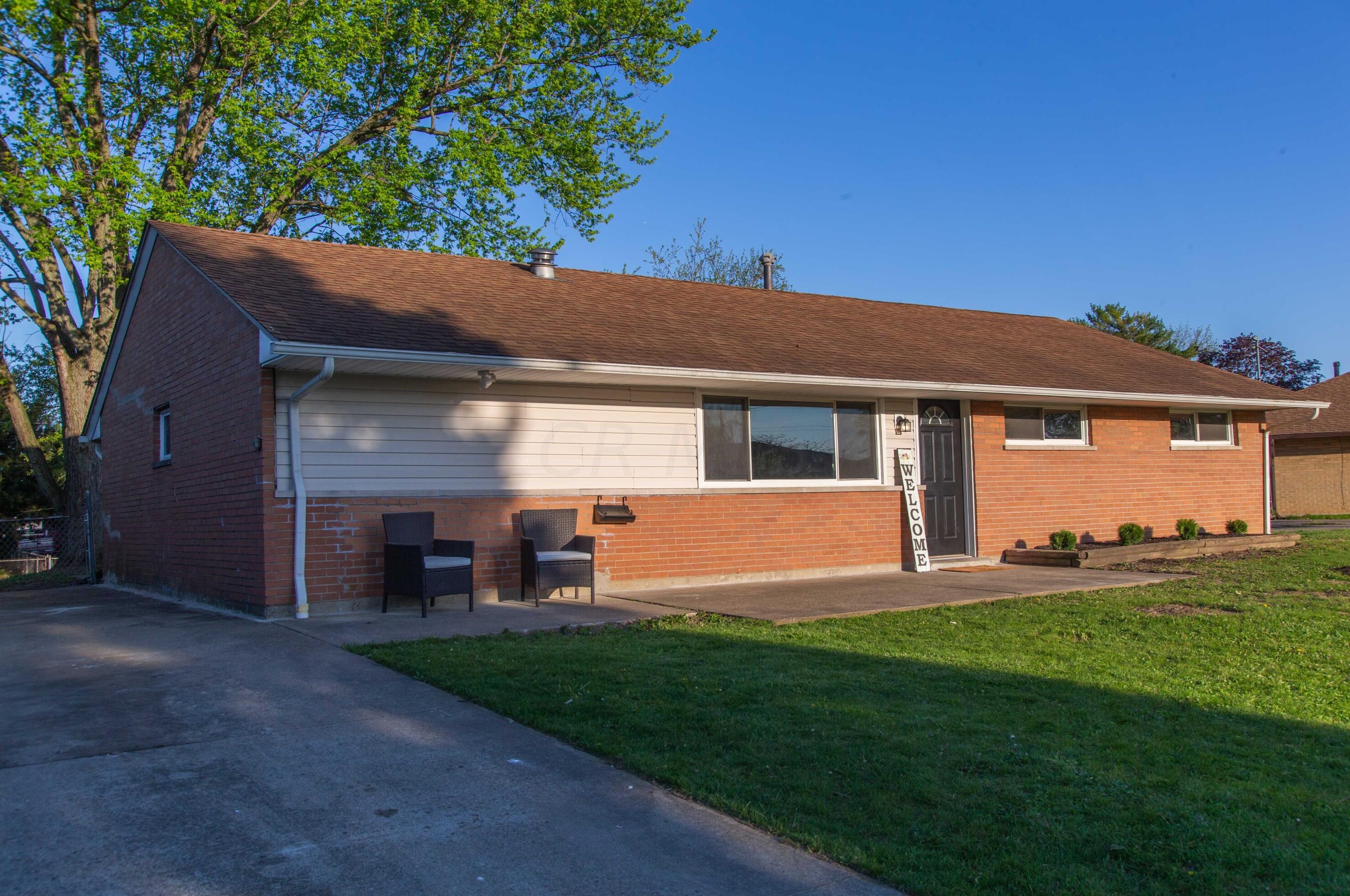 942 Vanderberg Pl, Columbus OH  43204-1761 exterior