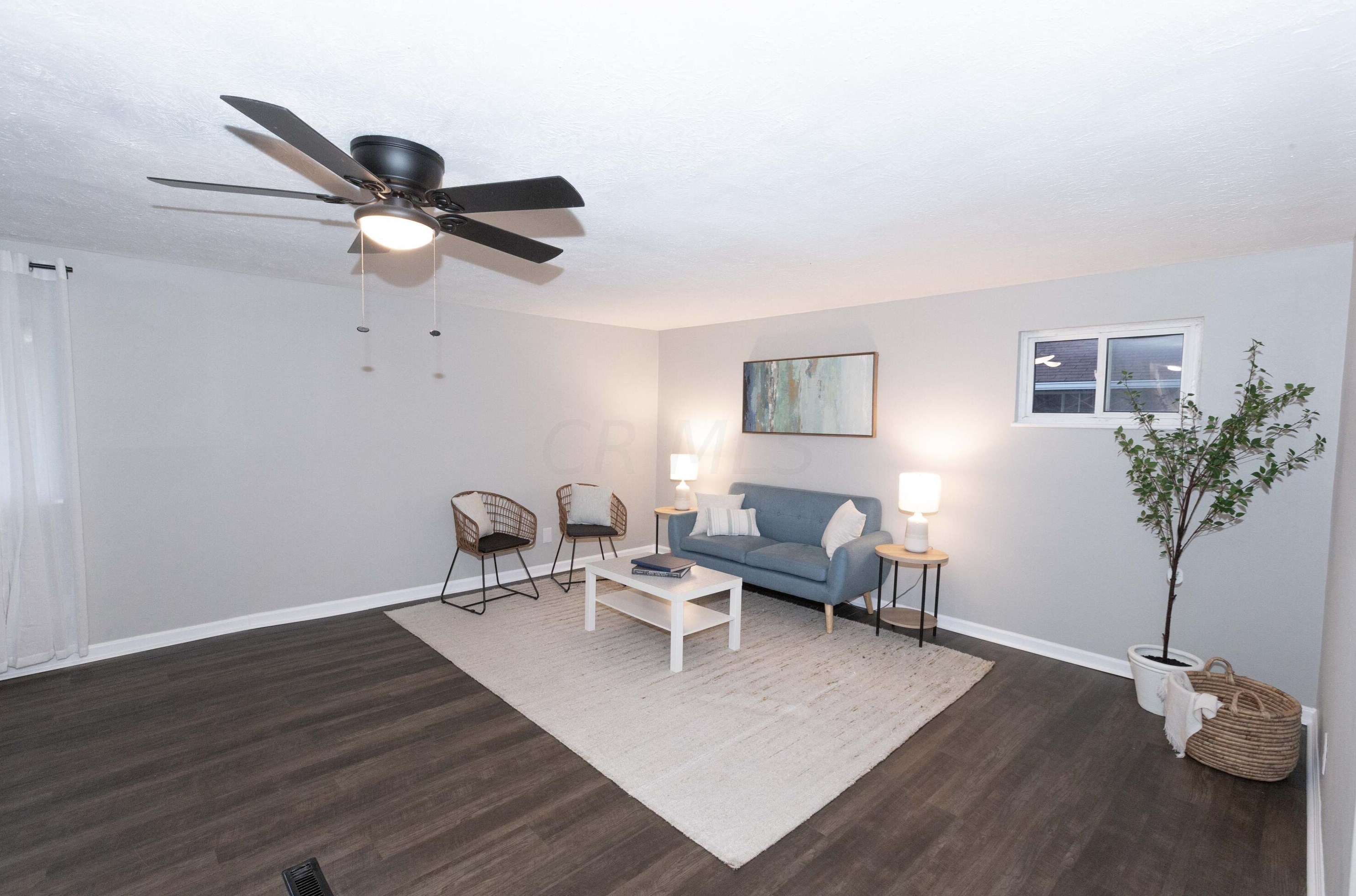 942 Vanderberg Pl, Columbus OH  43204-1761 exterior