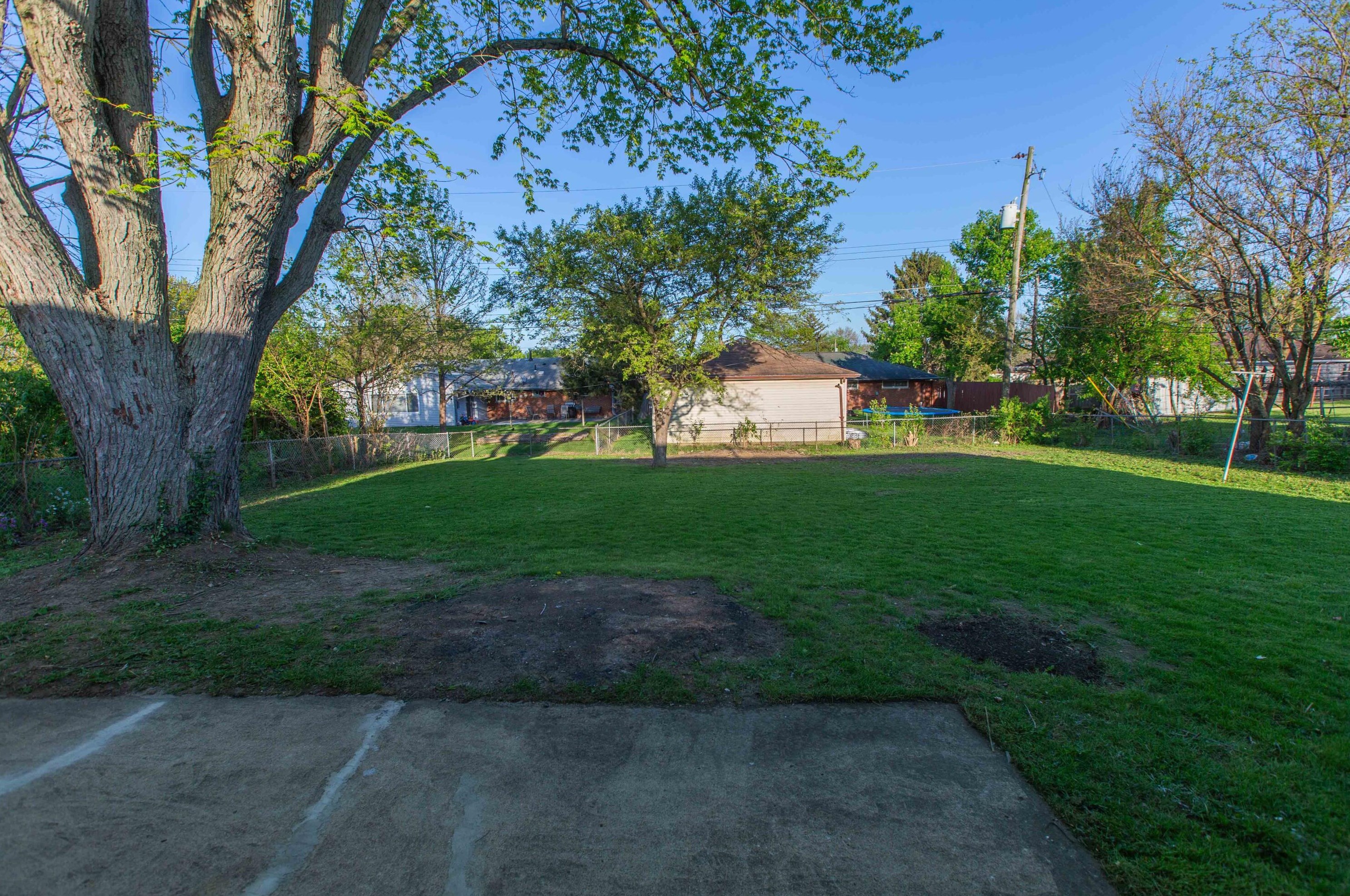 942 Vanderberg Pl, Columbus OH  43204-1761 exterior