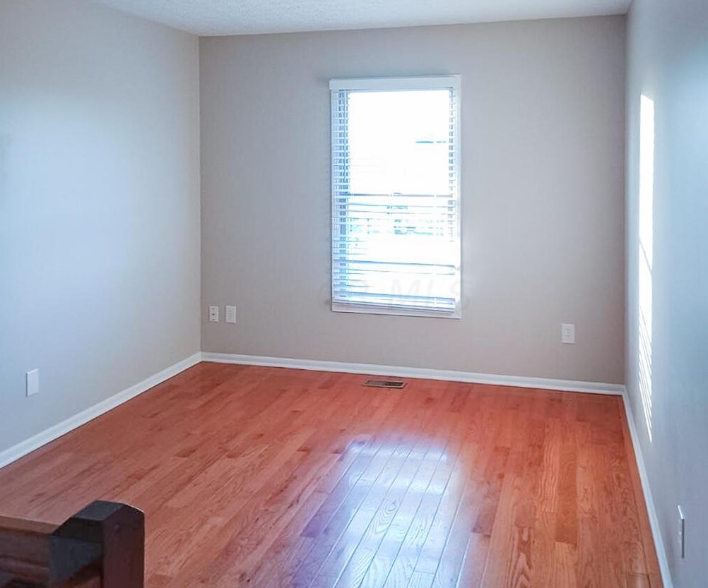 1151 Tenagra Way, Columbus OH 43228-9160 exterior