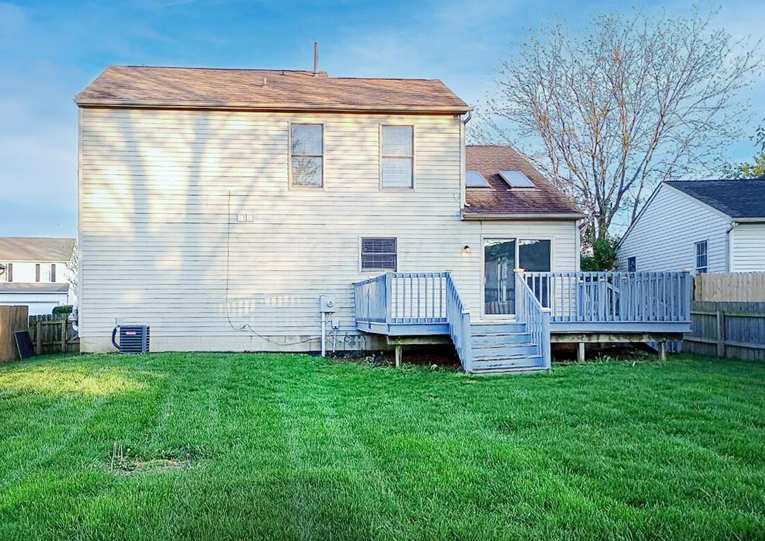 1151 Tenagra Way, Columbus OH 43228-9160 exterior