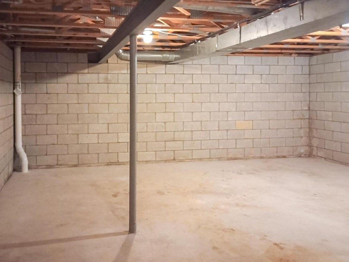 1151 Tenagra Way, Columbus OH 43228-9160 exterior