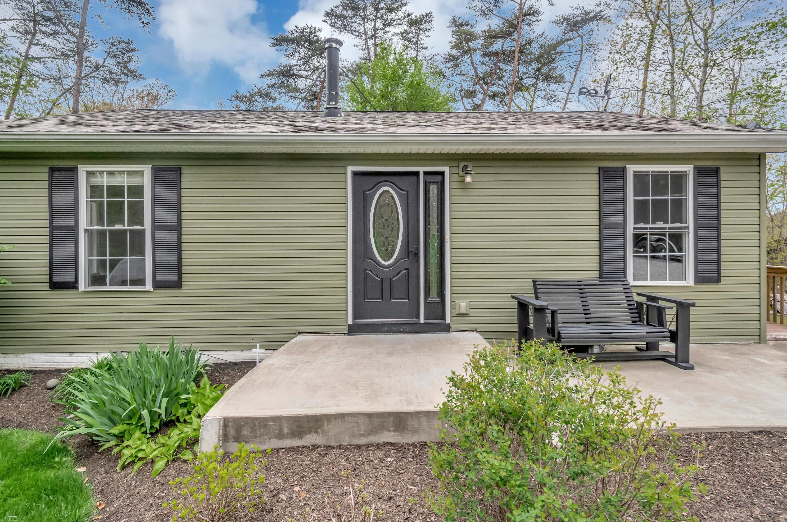 6283 Sponagle Rd, Sugar Grove, OH 43155-9512