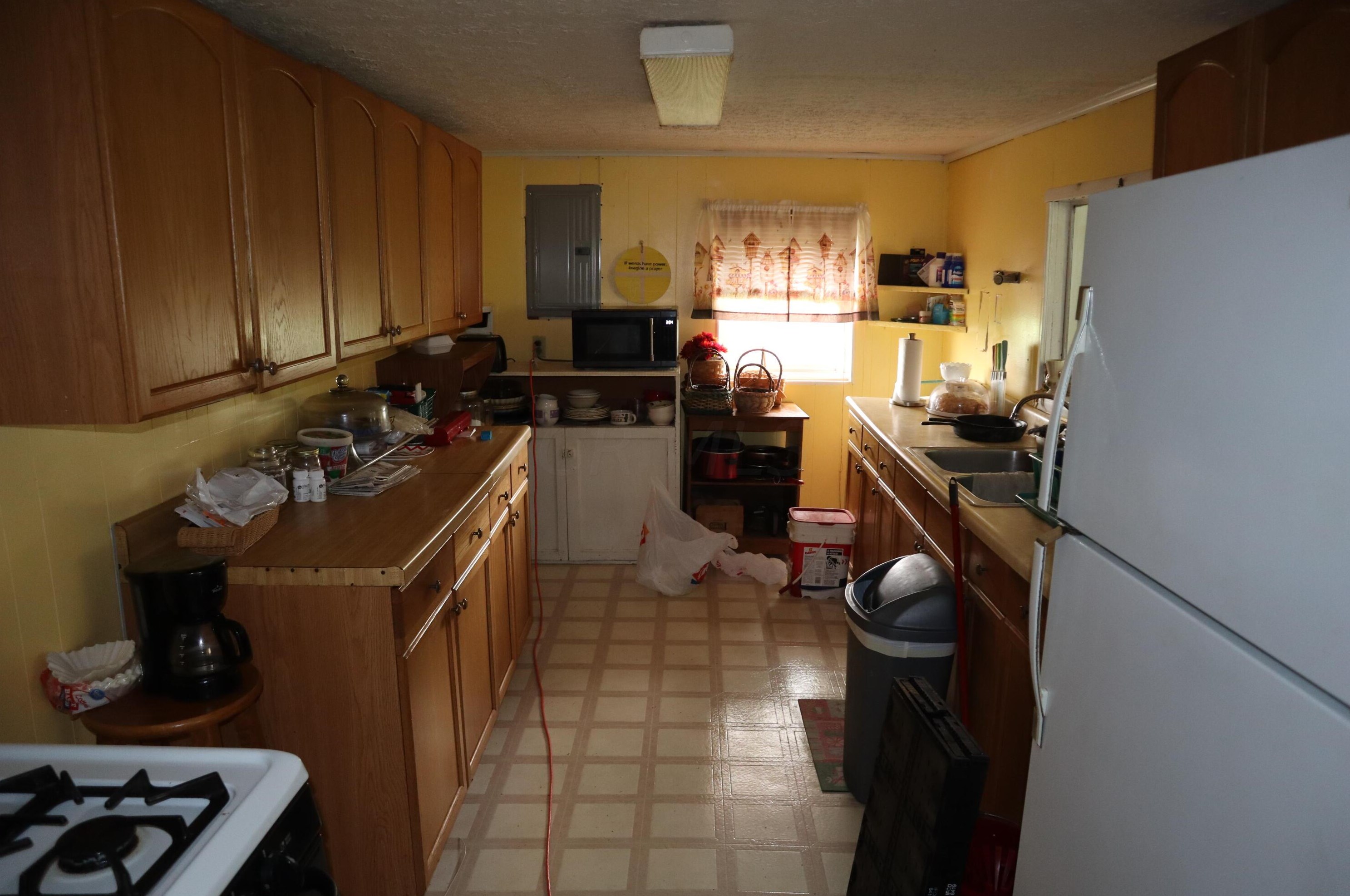 8 Mcdowell St, Bloomingburg, OH 43106-9017