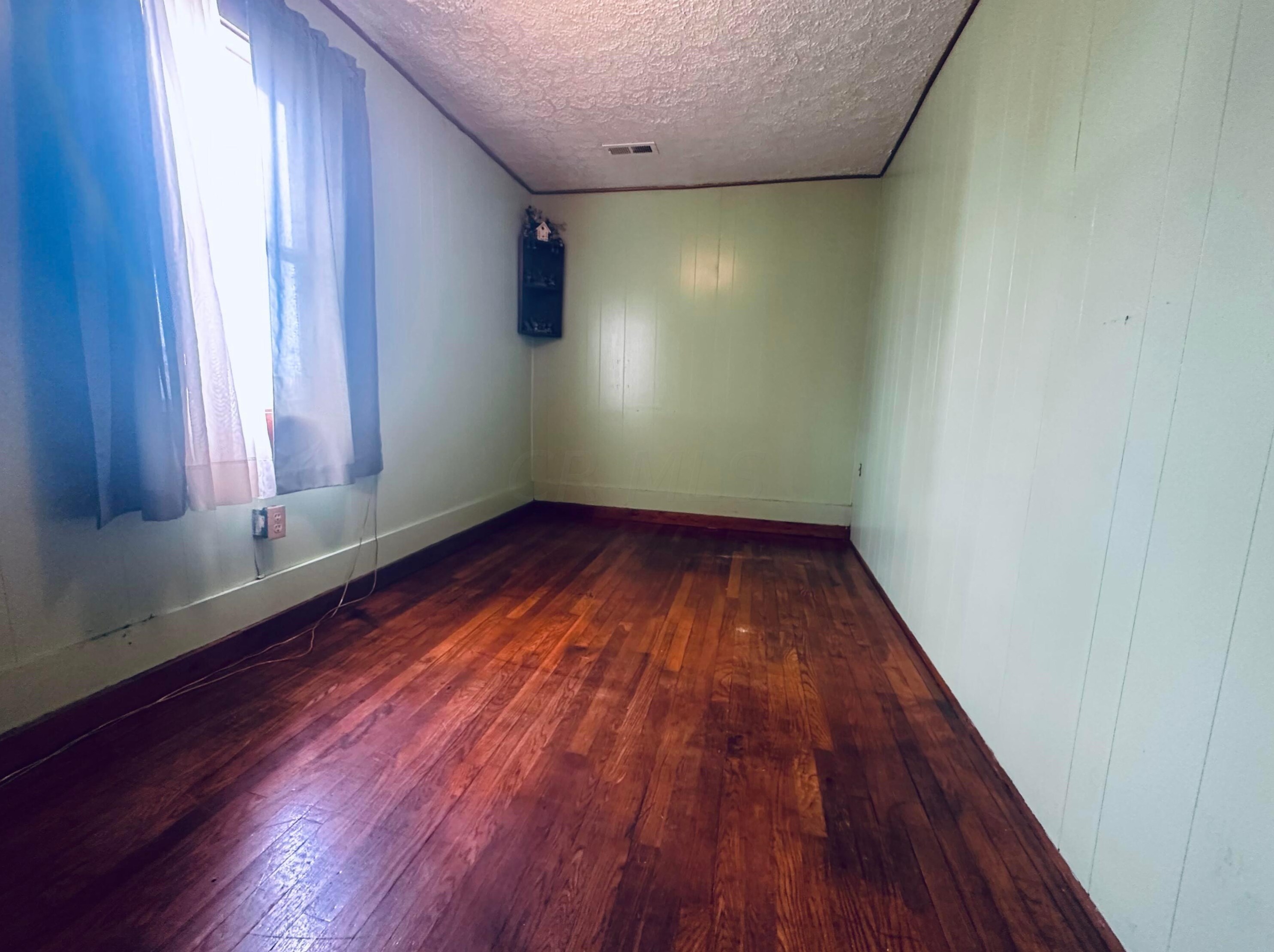 328 Brown St, Crooksville OH  43731-1008 exterior
