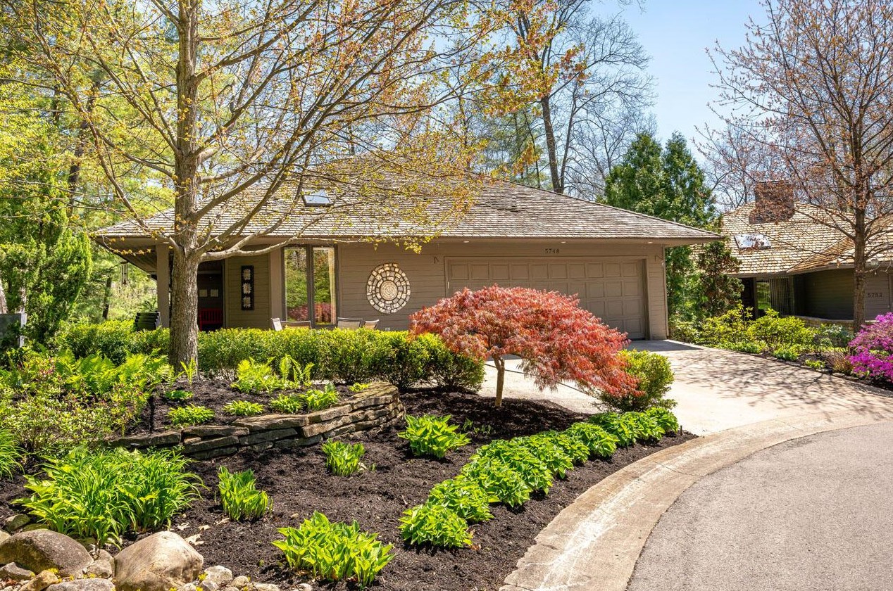 5748 Royal Lytham Ct, Dublin, OH 43017-9208