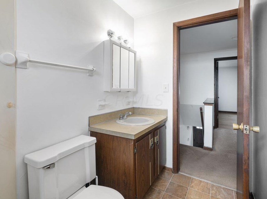 501 Goshen Ct, Columbus OH 43230-2711 exterior