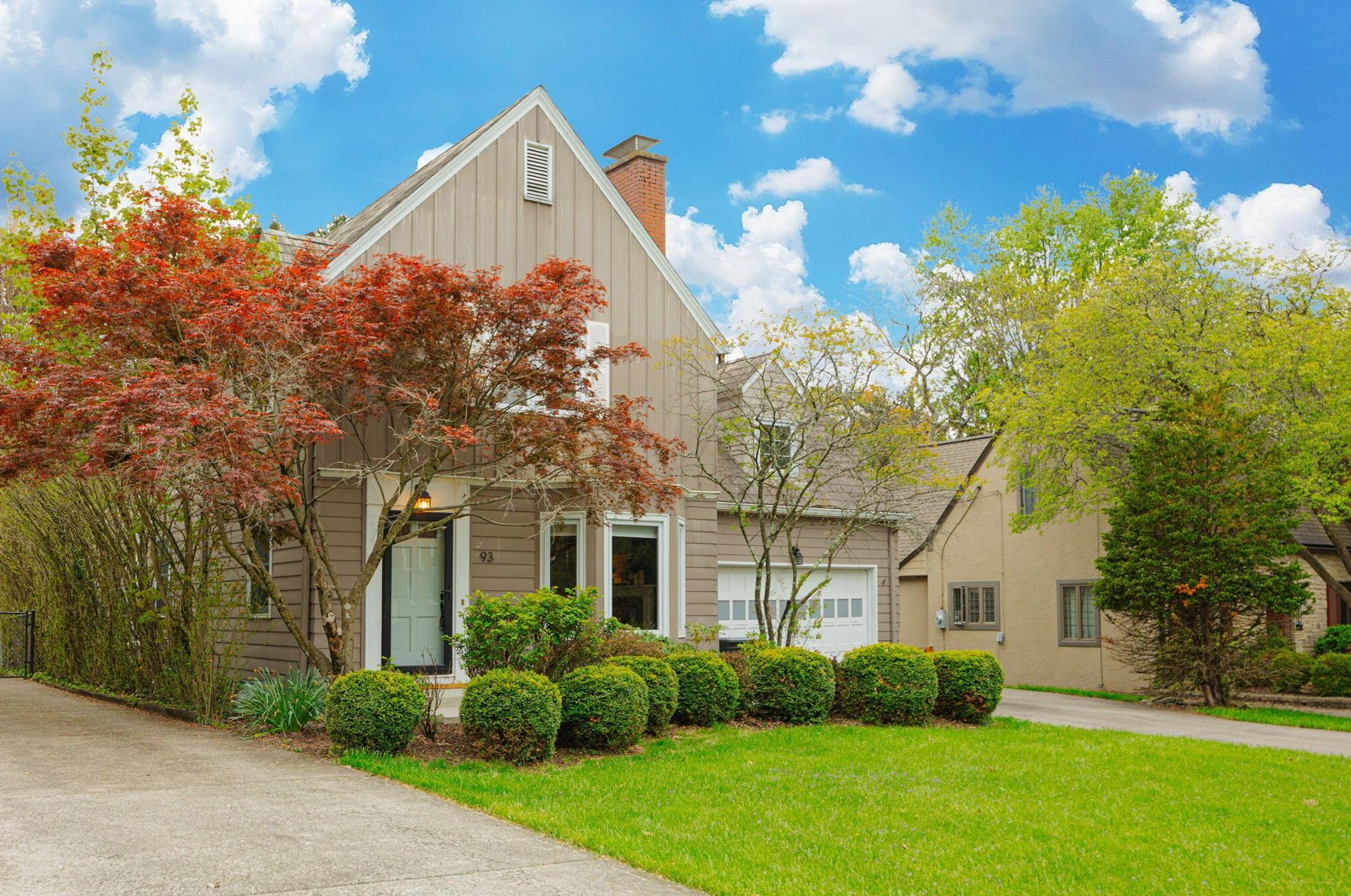 93 Cooke Rd, Columbus, OH 43214-3111