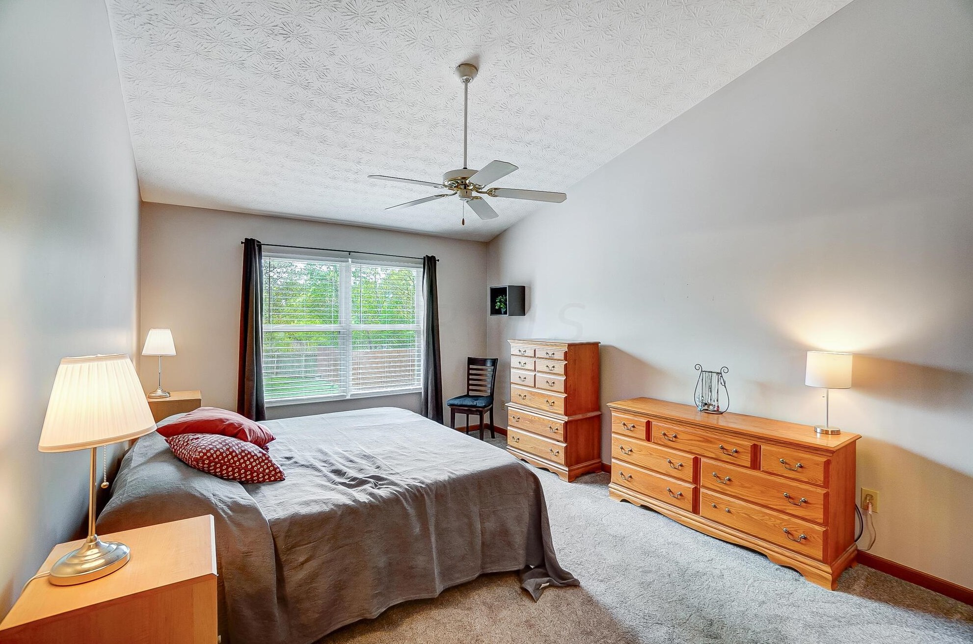 3483 Treeline Ln, Darbydale OH  43123-4872 exterior