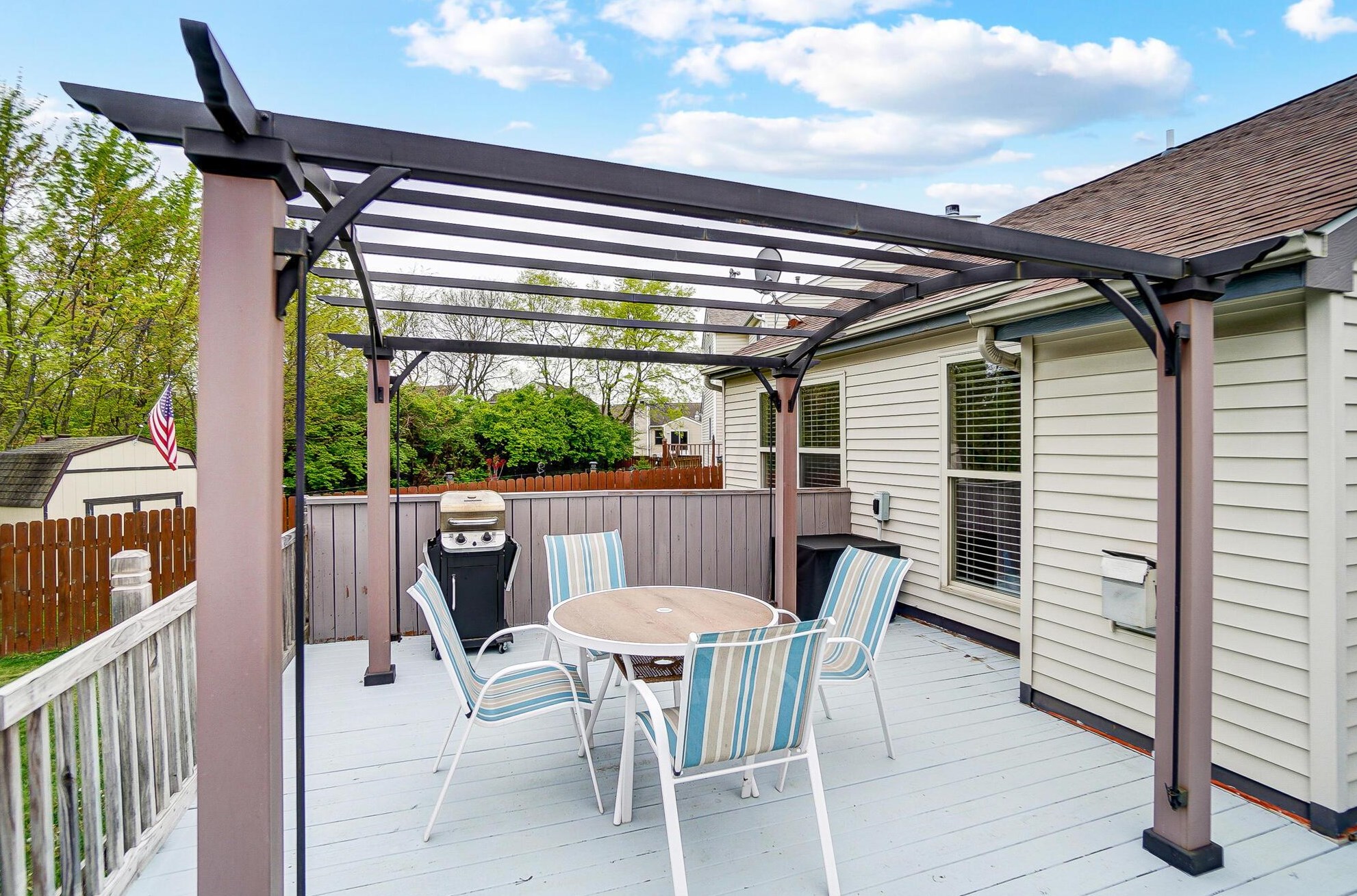 3483 Treeline Ln, Darbydale OH  43123-4872 exterior