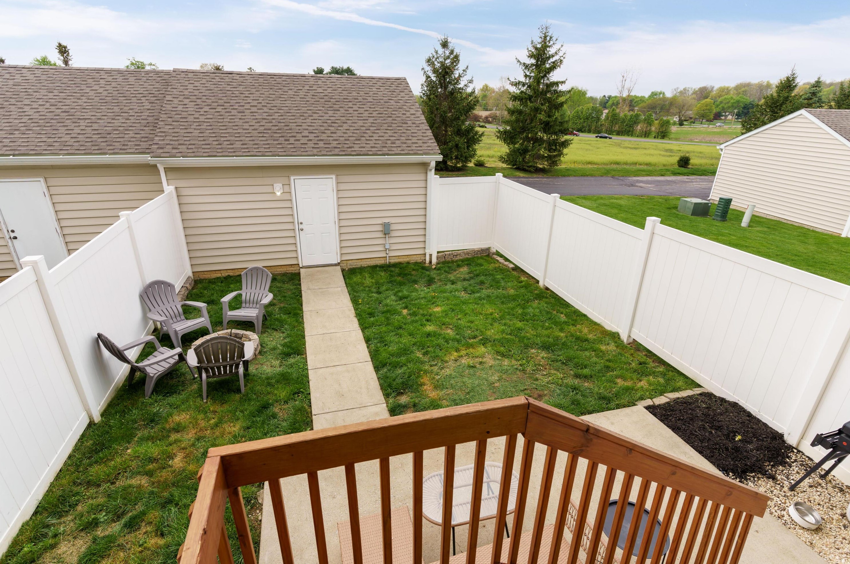 492 Autumn Ridge Cir, Pickerington OH  43147-7836 exterior