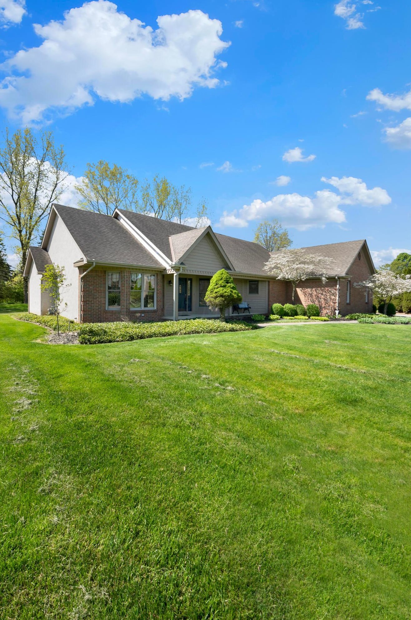 7949 Bluefield Nw St, Cnl Wnchstr, OH 43110