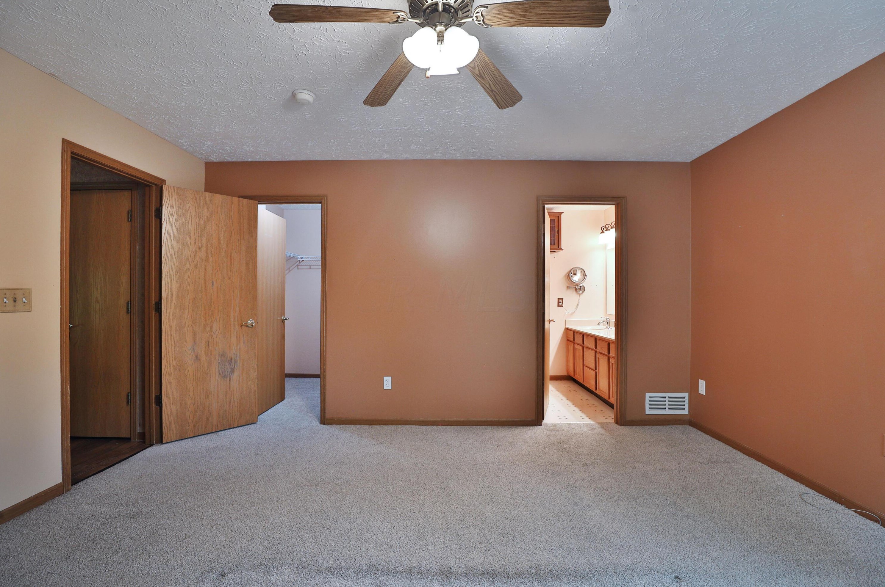 5504 Westerville Crossing Dr, Westerville OH  43081-9630 exterior