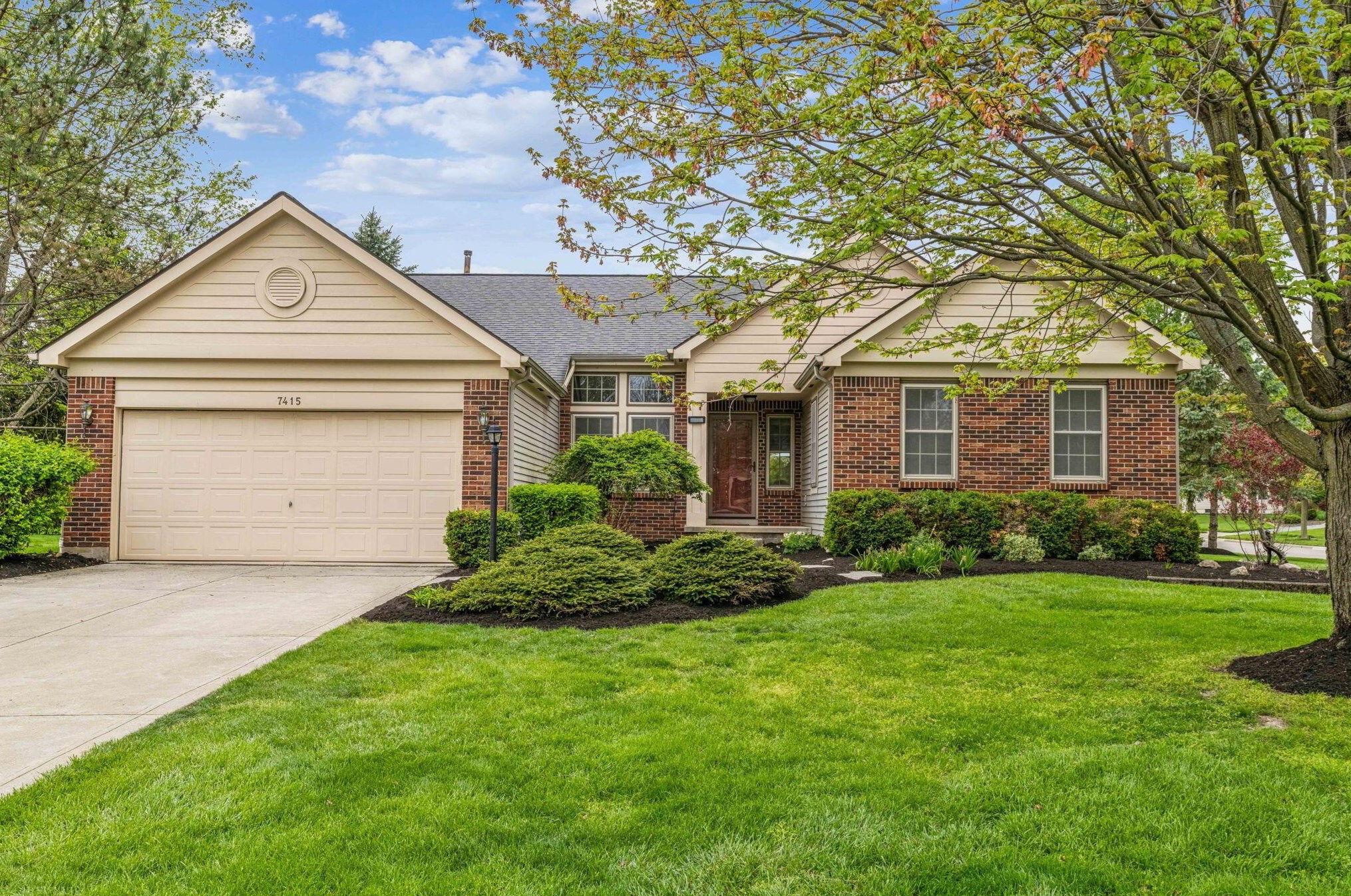 7415 Wynwright Ct, Dublin, OH 43016-8274