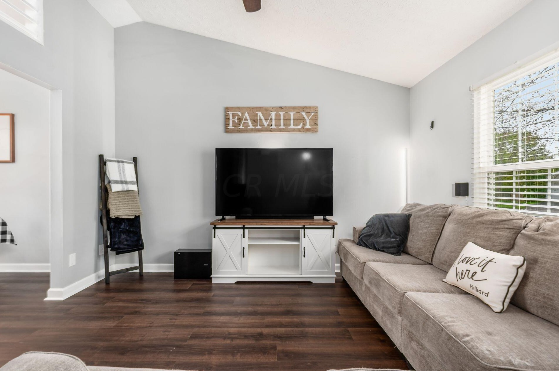 4922 Mckenna Ct, Columbus OH  43221-5230 exterior