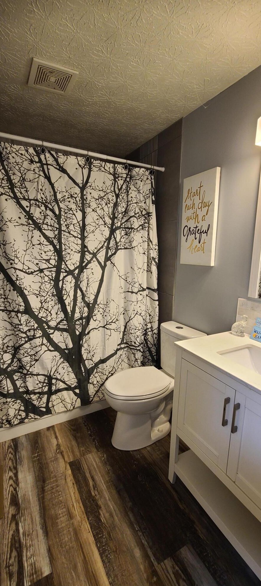 836 Mcdonell Dr, Columbus OH  43230-1620 exterior