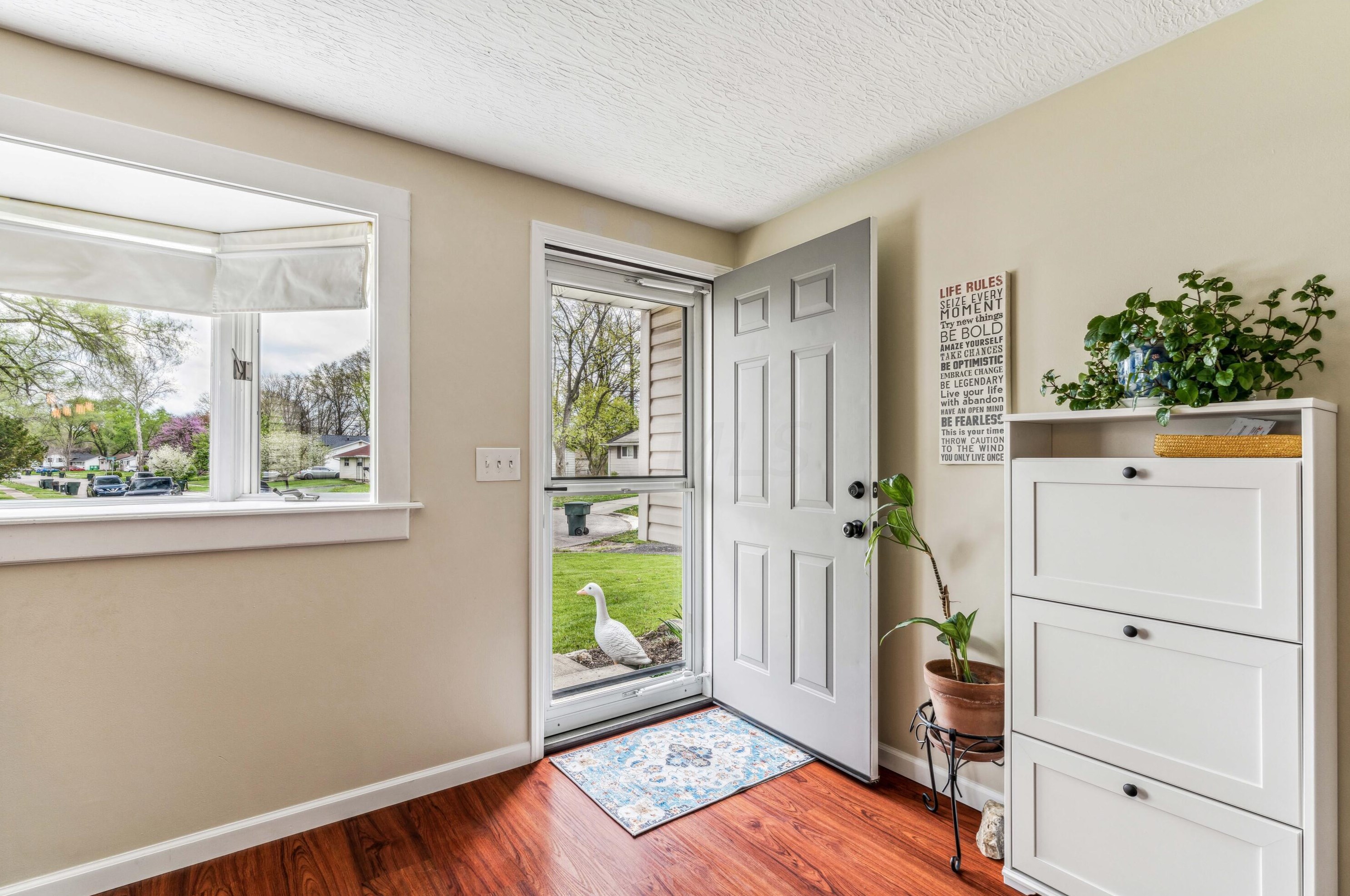 2344 Halkirk St, Columbus, OH 43229-5815