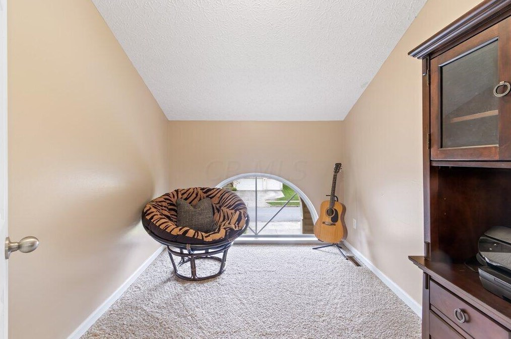 7952 Howell Dr, Westerville OH  43081-8046 exterior