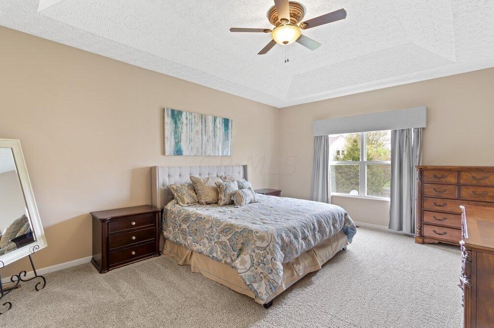 7952 Howell Dr, Westerville OH  43081-8046 exterior