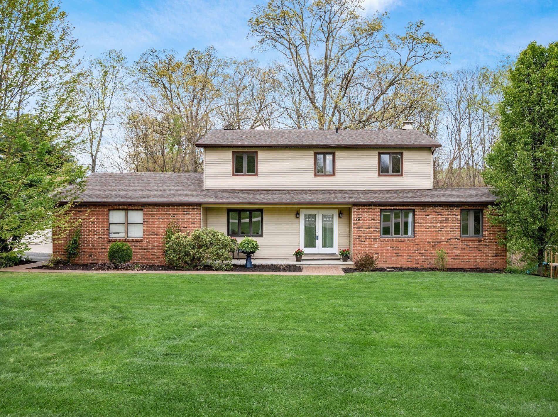 8445 Ohio Wesleyan Ct Nw, Lancaster, OH 43130