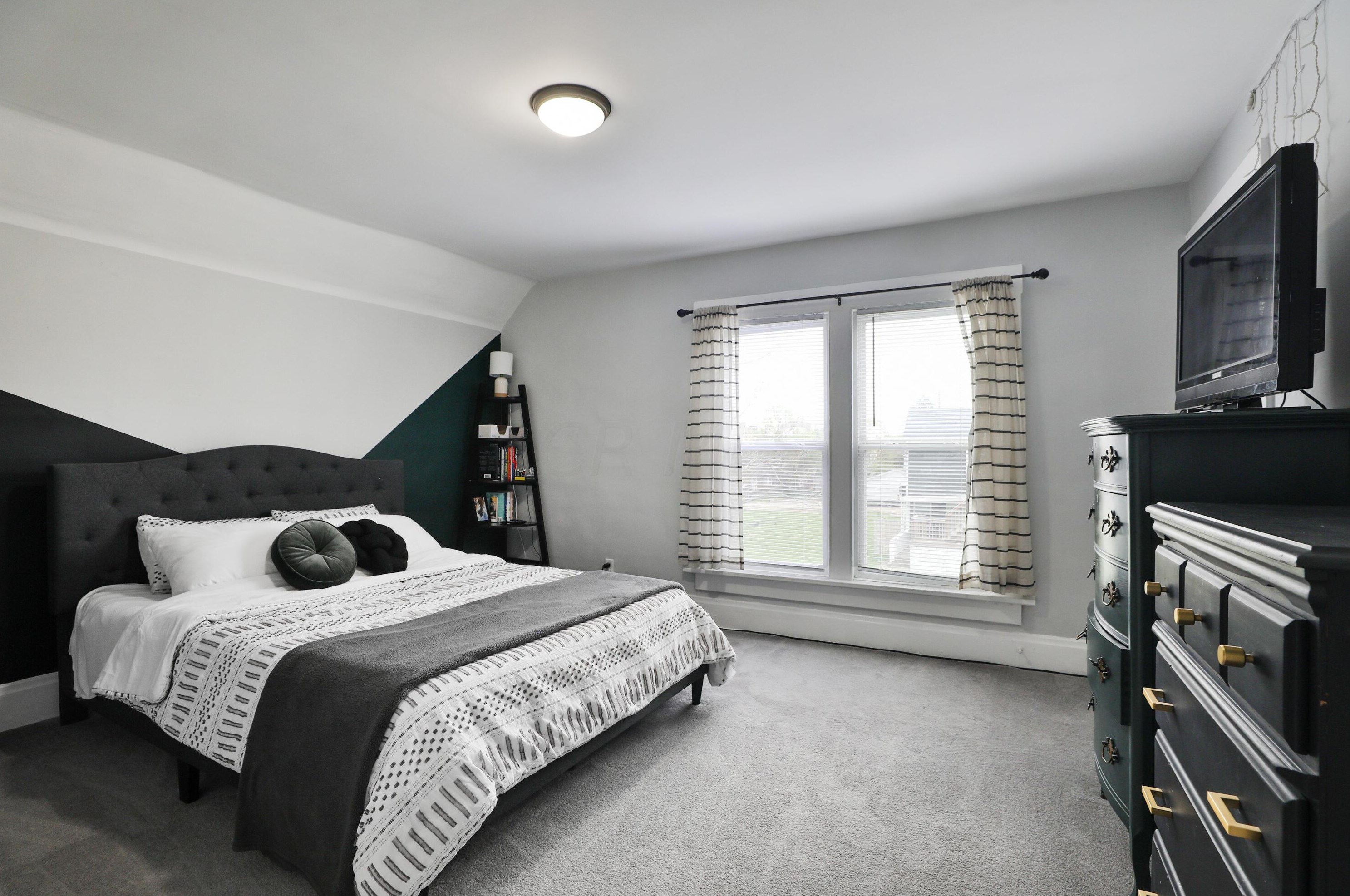 953 Ellsworth Ave, Columbus OH  43206-1709 exterior