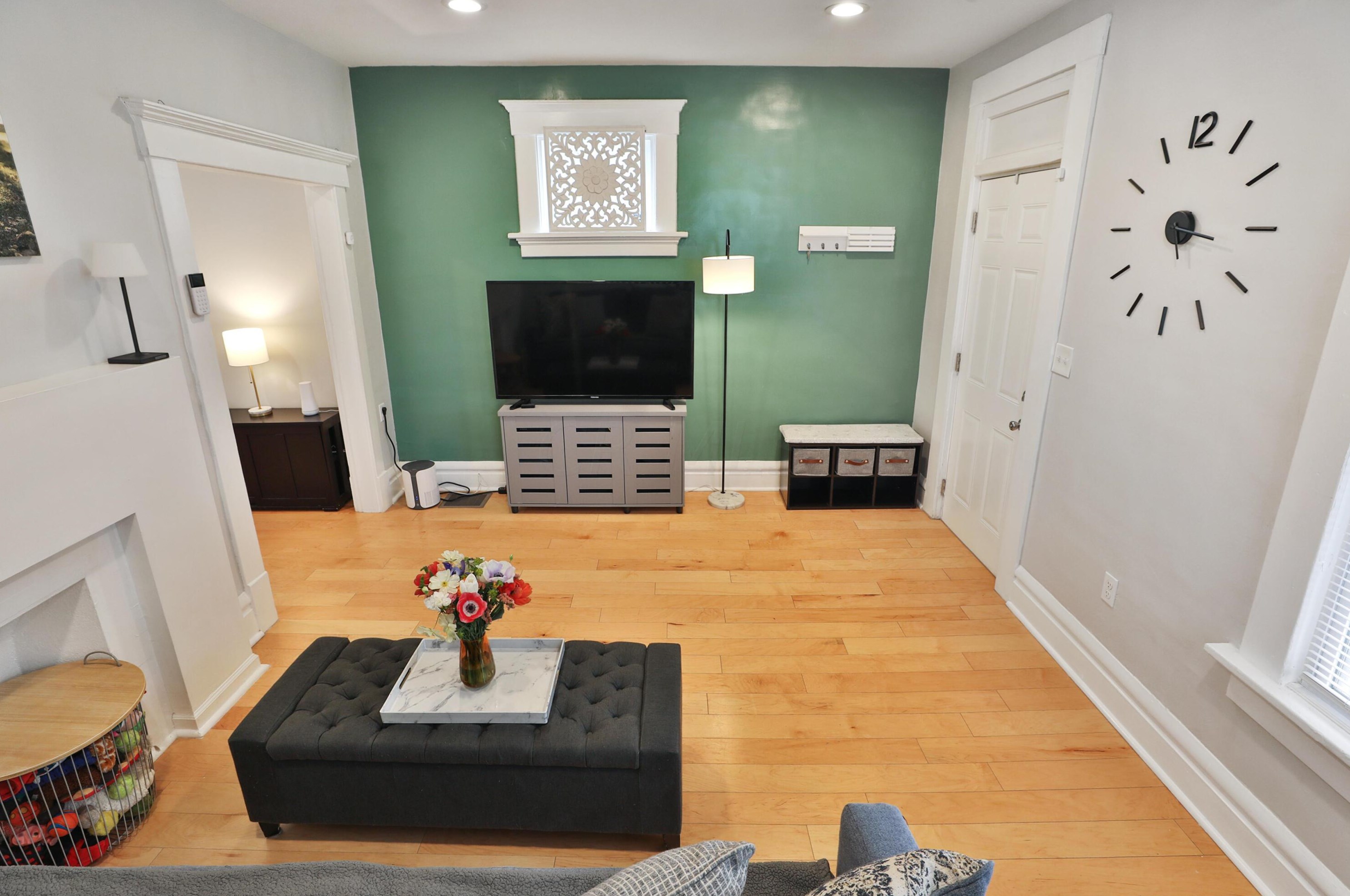 953 Ellsworth Ave, Columbus OH  43206-1709 exterior