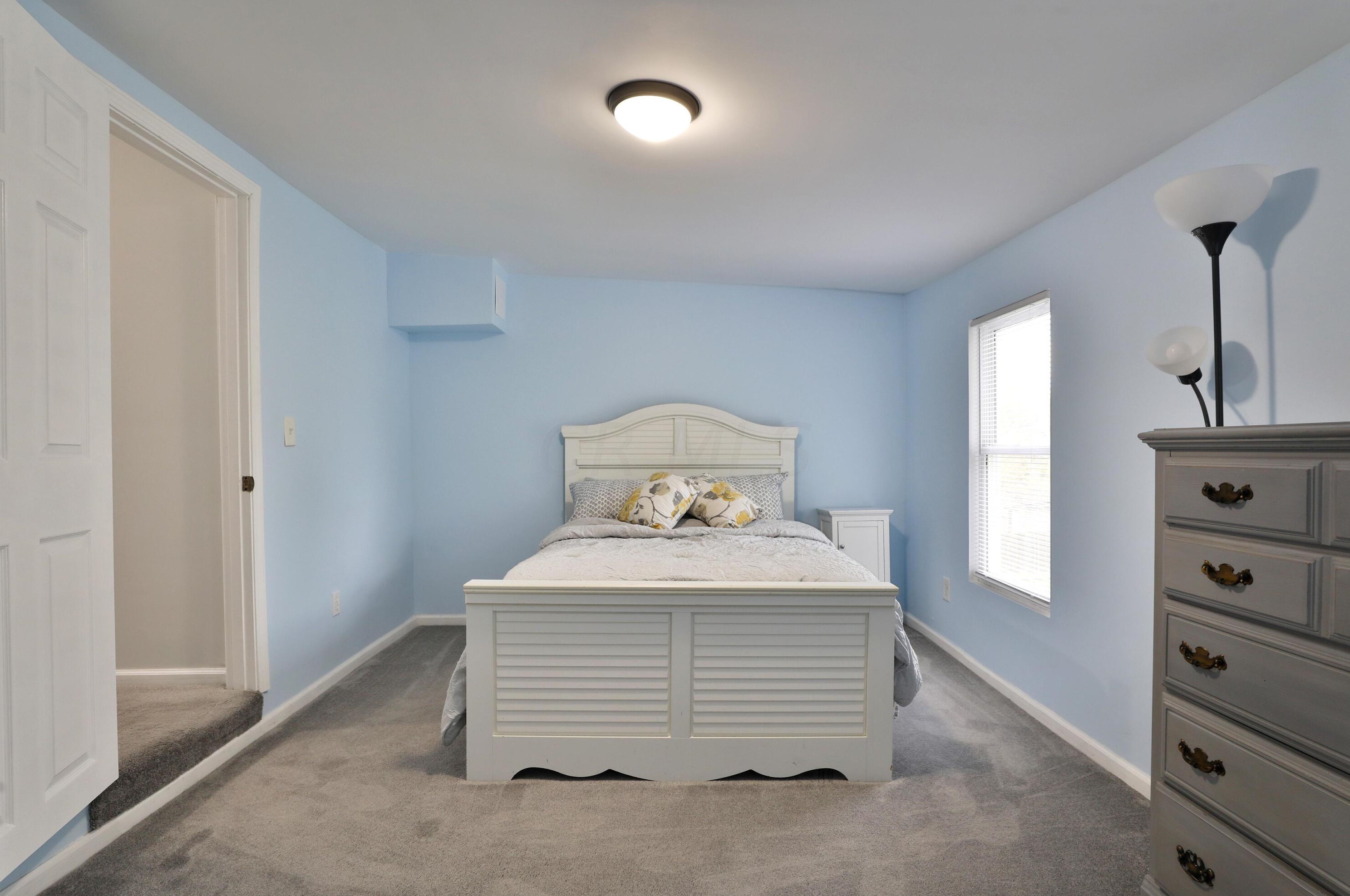 953 Ellsworth Ave, Columbus OH  43206-1709 exterior