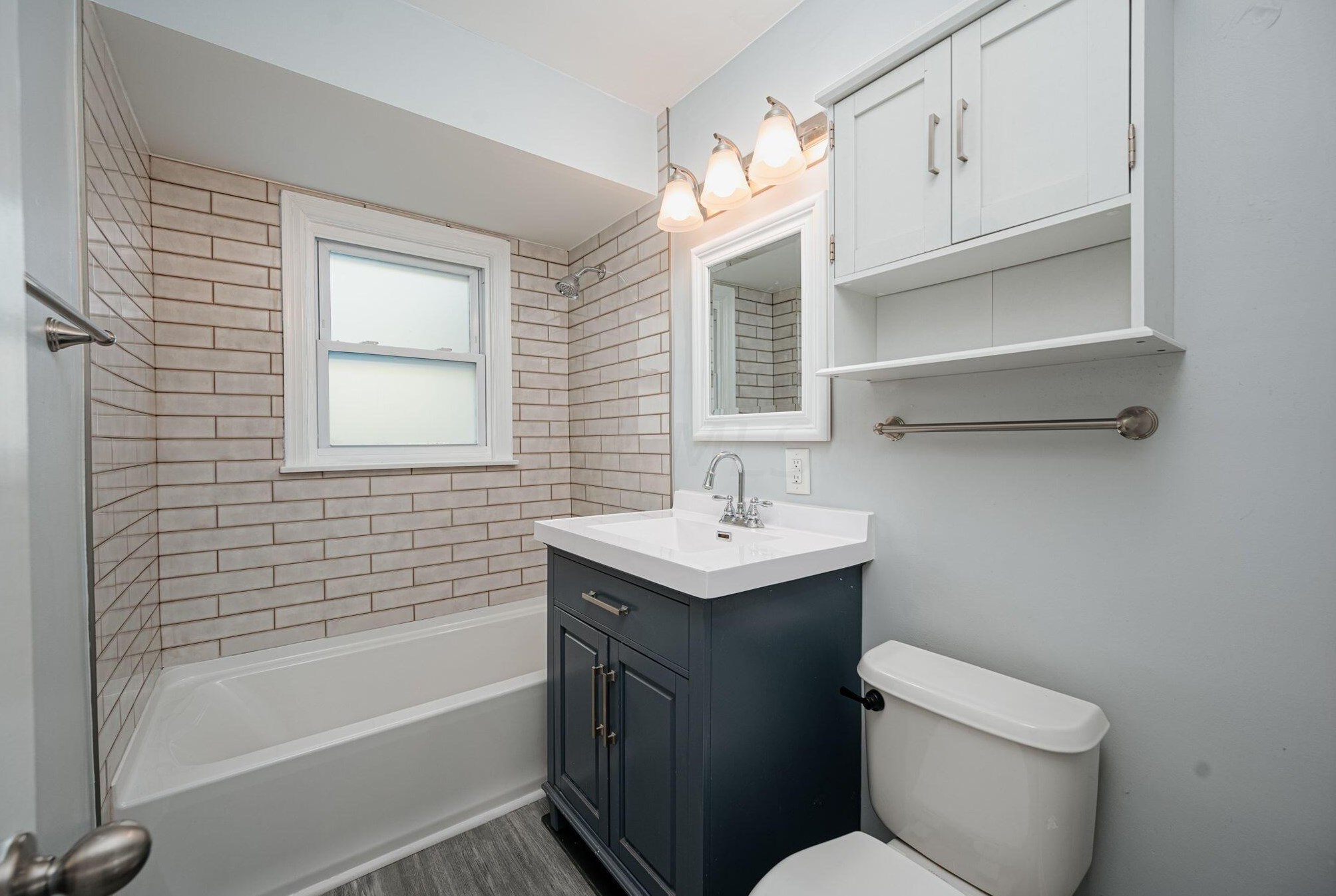 3259 Kenyon Rd, Columbus OH  43221-1809 exterior