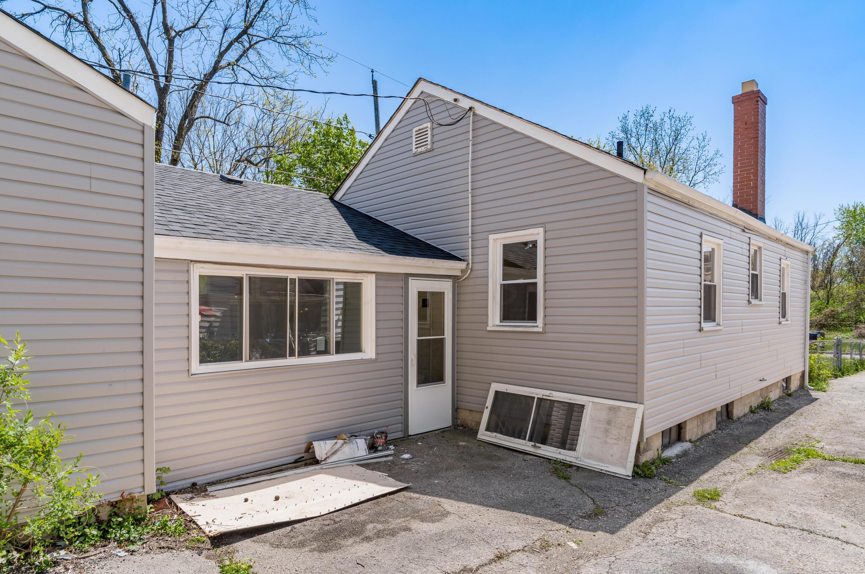 1798 Republic Ave, Columbus OH 43211-1853 exterior