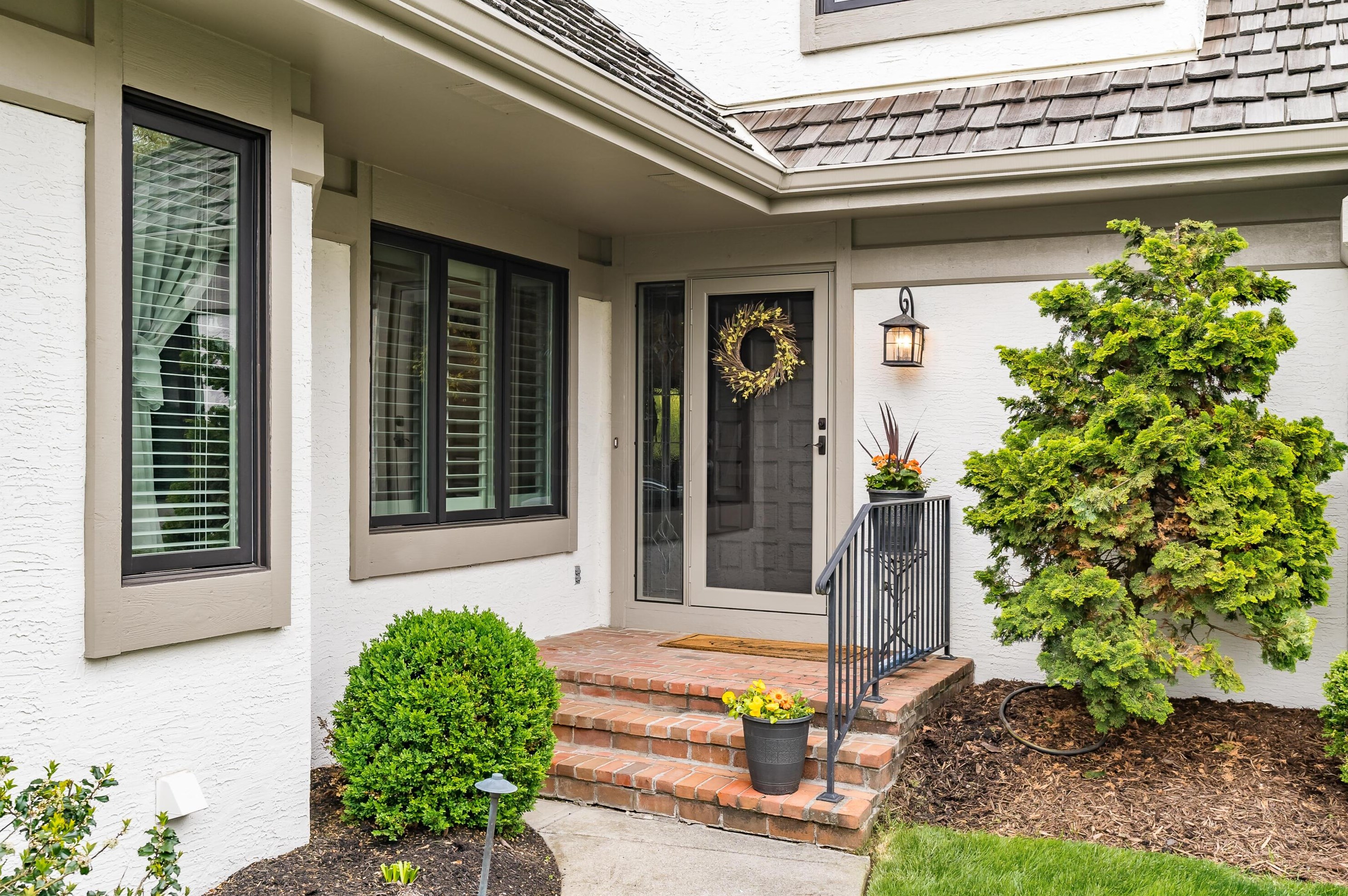 170 Green Springs Dr, Columbus, OH 43235-4643