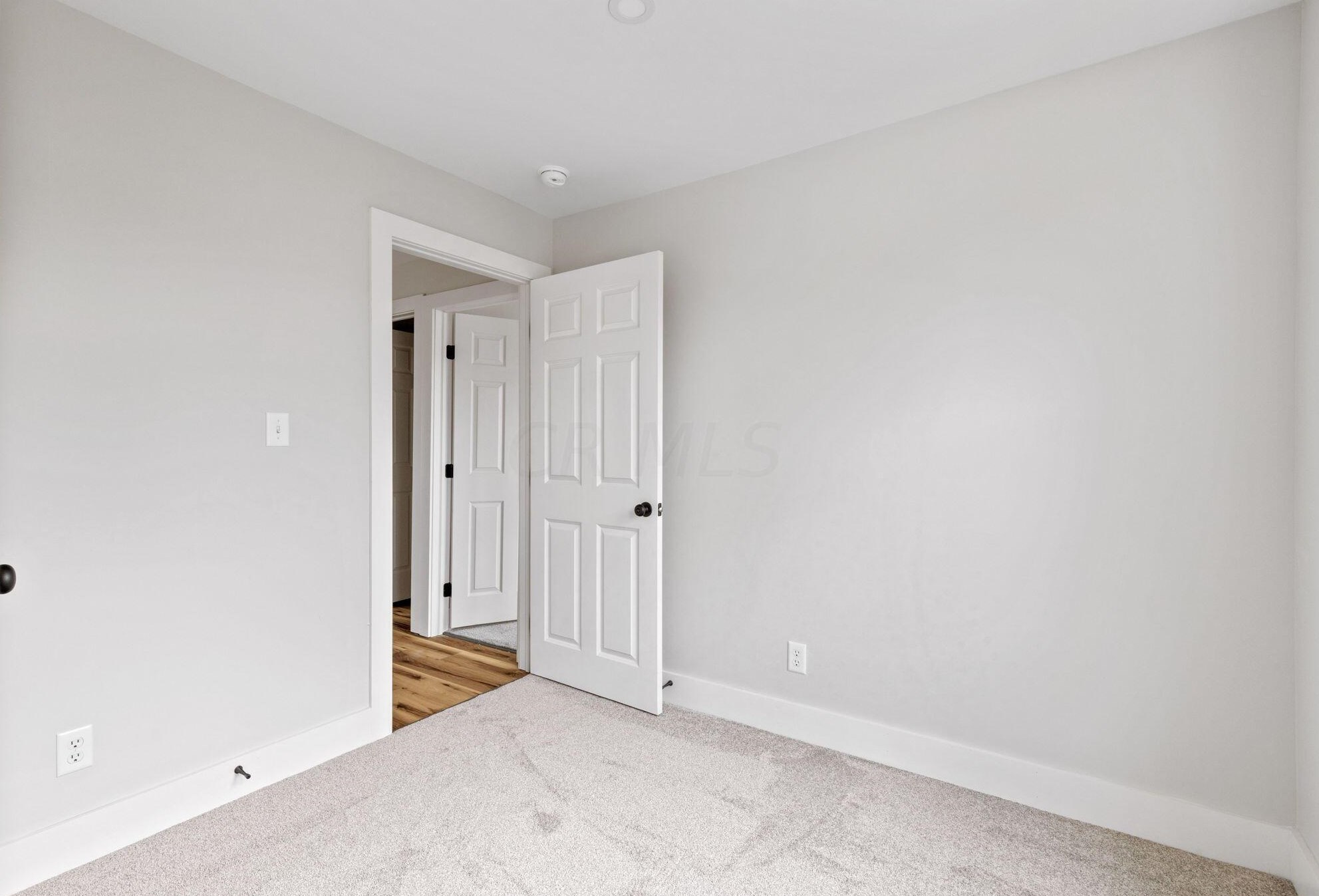 160 Warren Ave, Columbus OH  43204-3054 exterior