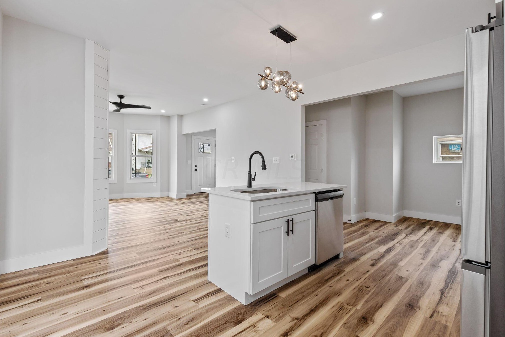 160 Warren Ave, Columbus OH  43204-3054 exterior