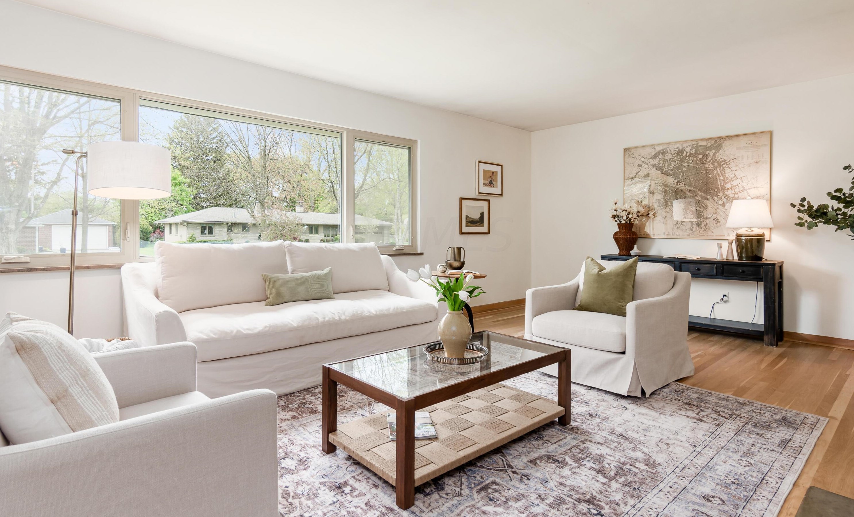 3306 Colchester Rd, Columbus, OH 43221