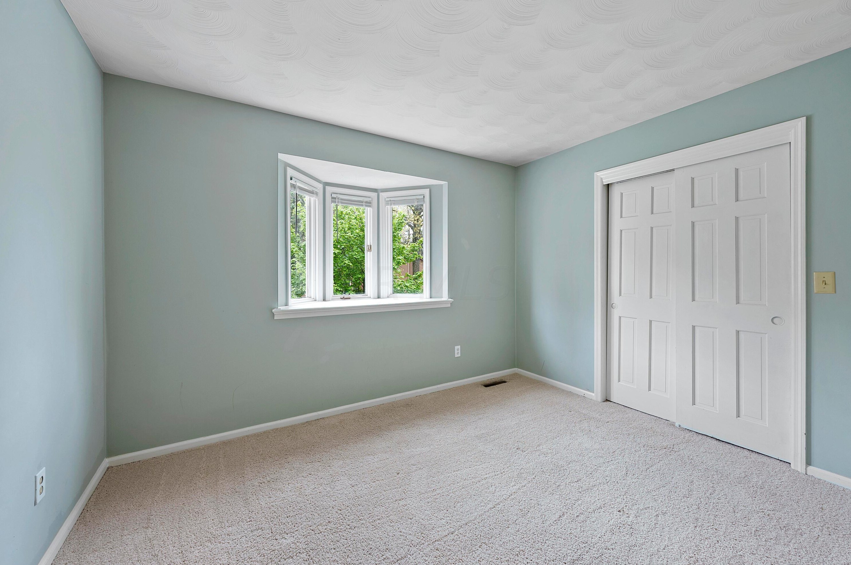 1148 Scarlet Ct, Westerville OH  43081-4503 exterior