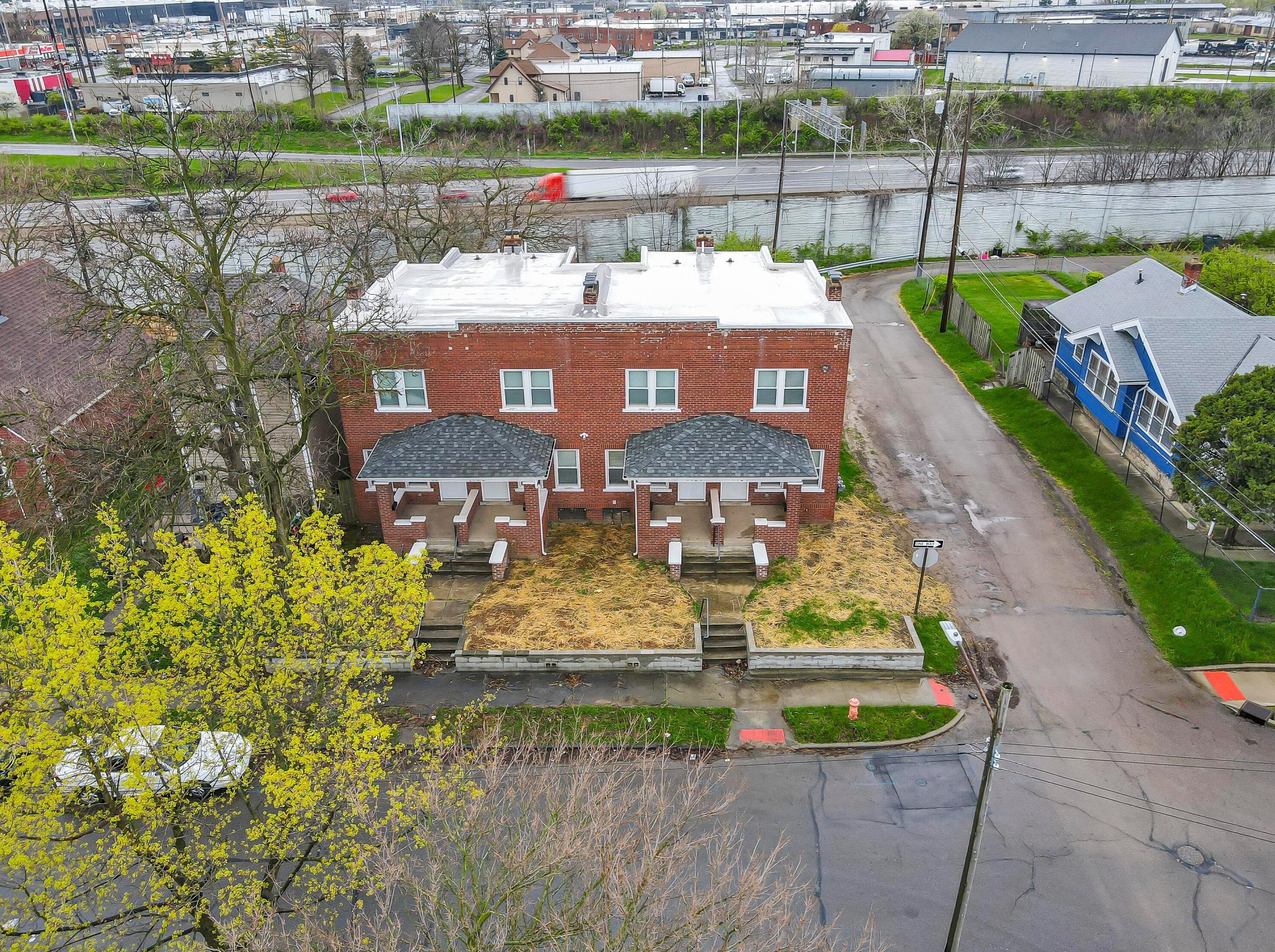 1123-1129 Sidney St, Columbus OH exterior