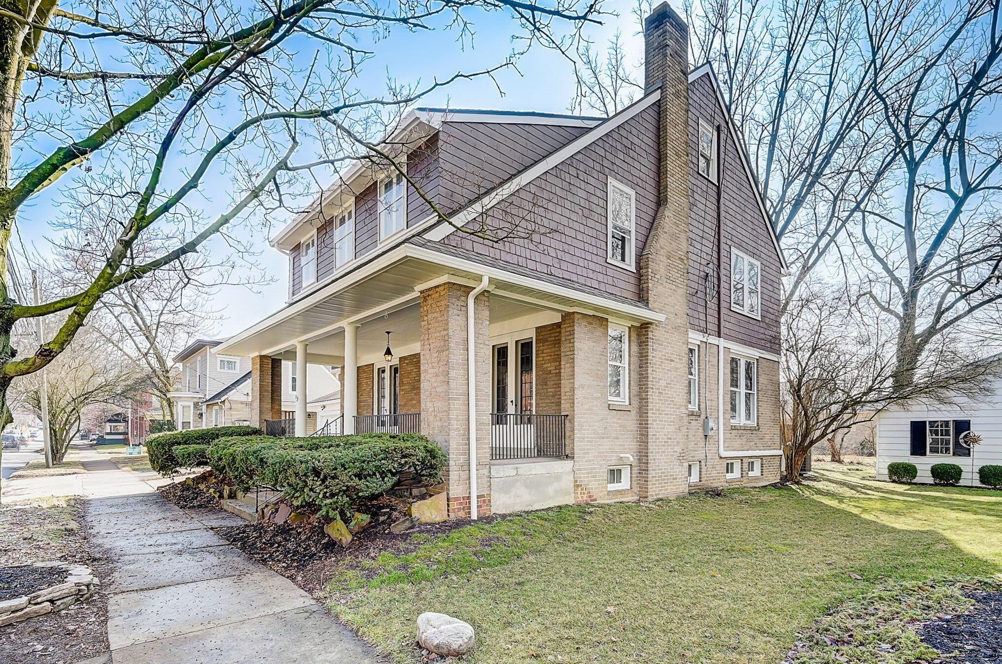 103 W Central Ave, Delaware, OH 43015
